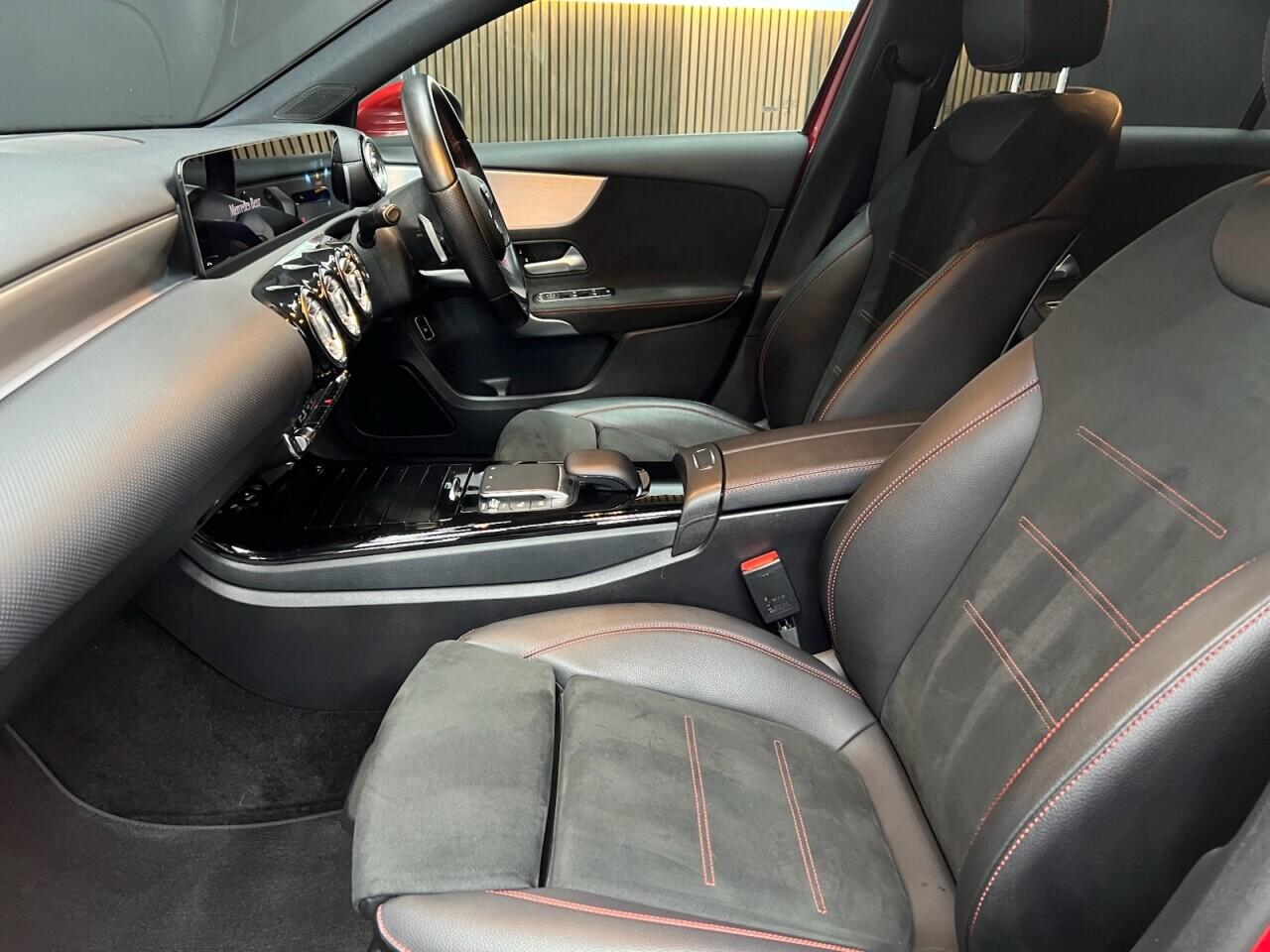 Mercedes-Benz A-Class view 27