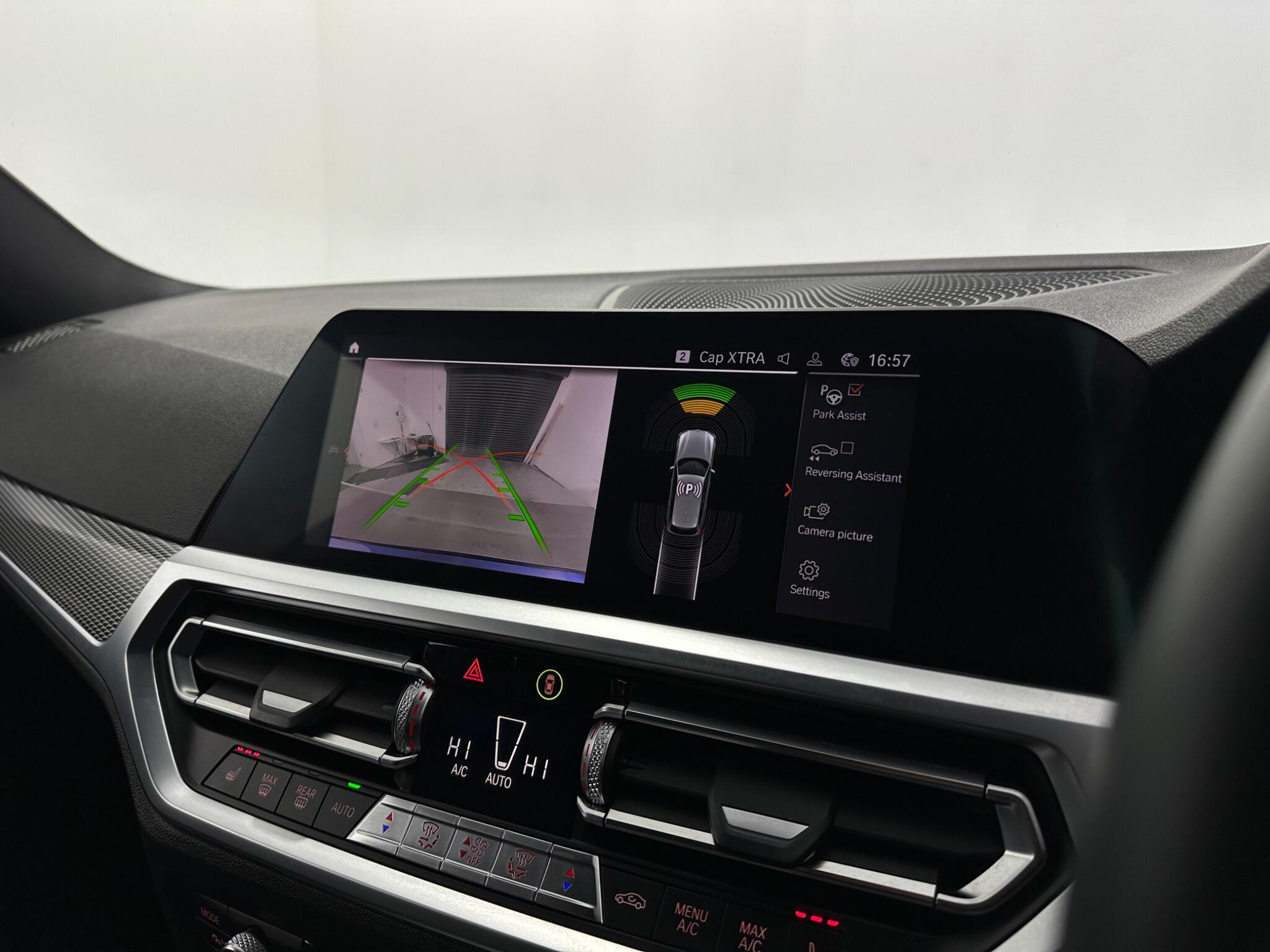 BMW 3 Series view 23