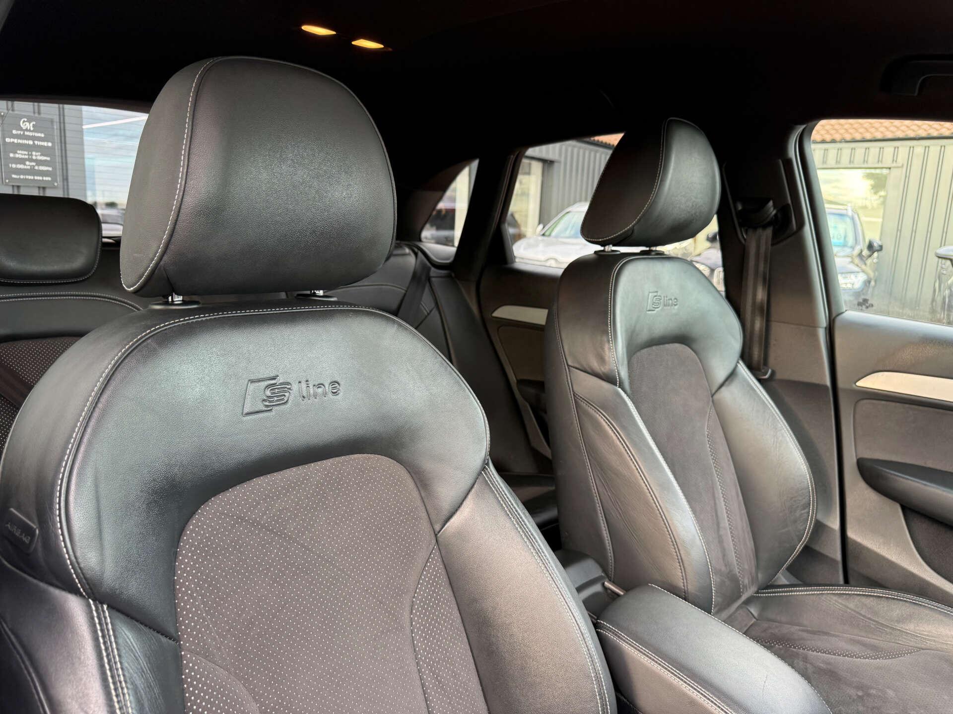 Audi Q3 view 41