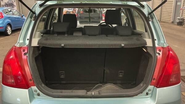 Suzuki Swift view 11