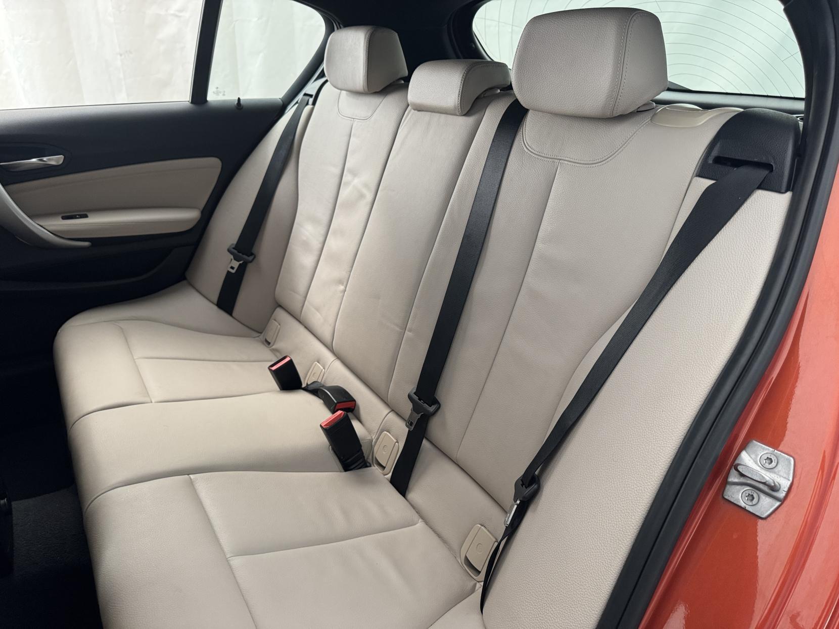 BMW 1 Series view 55