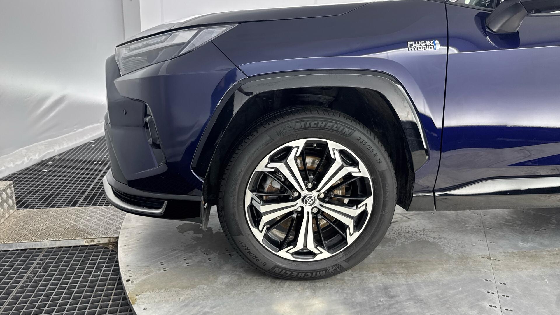Toyota RAV4 view 25