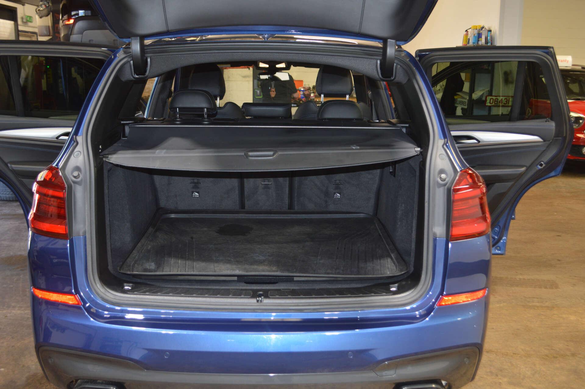 BMW X3 view 44