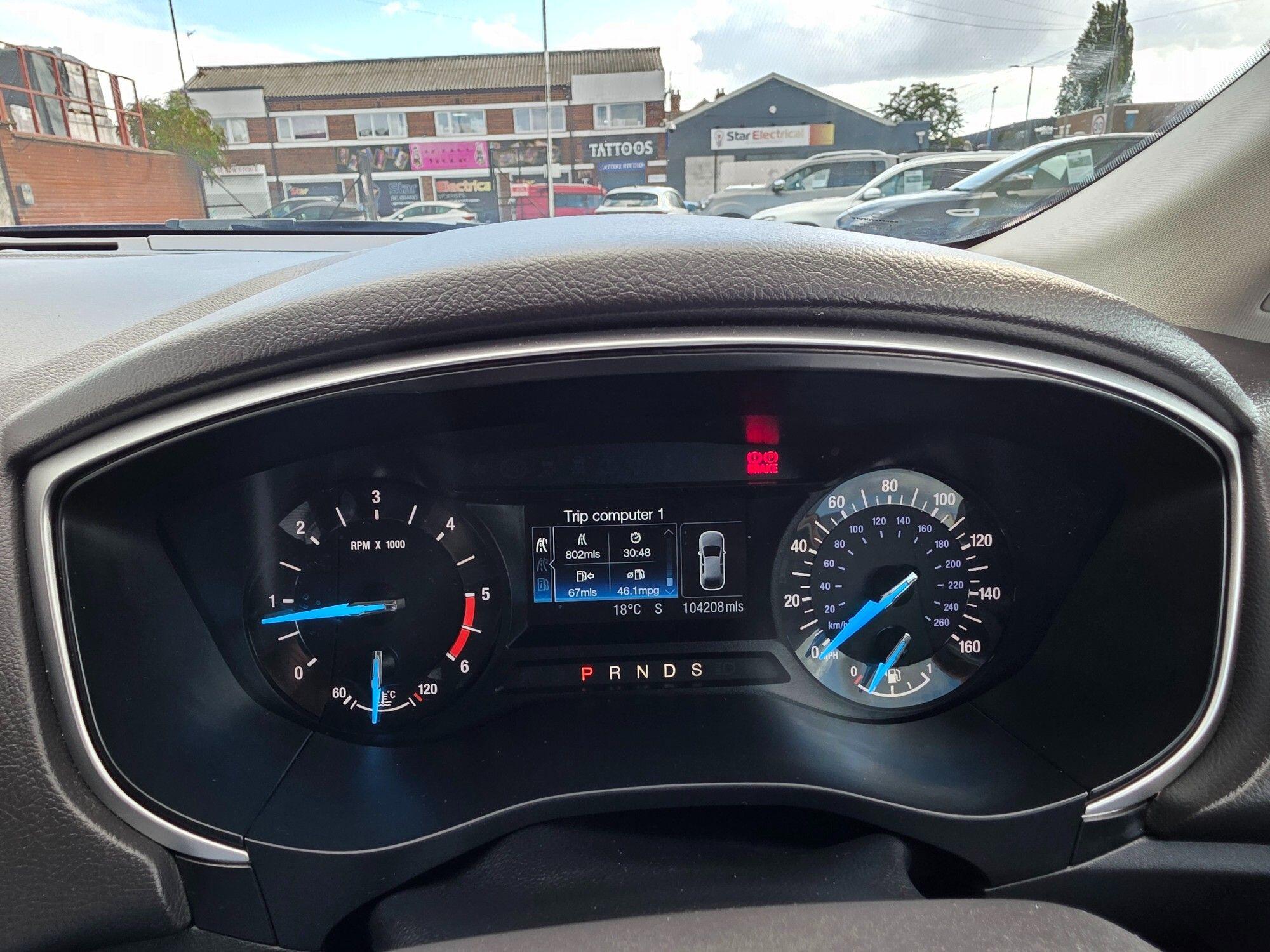 Ford Mondeo view 34