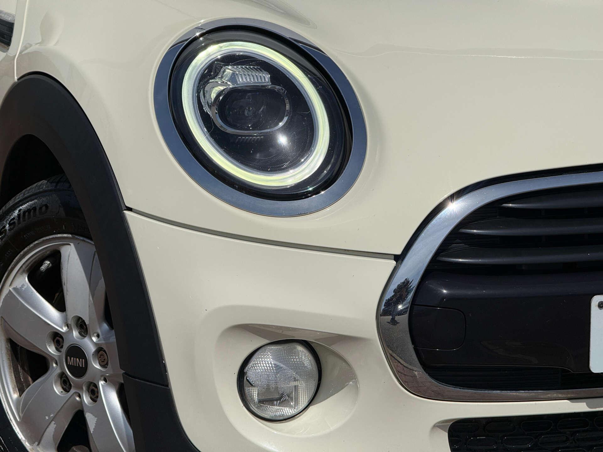 Mini Cooper view 19