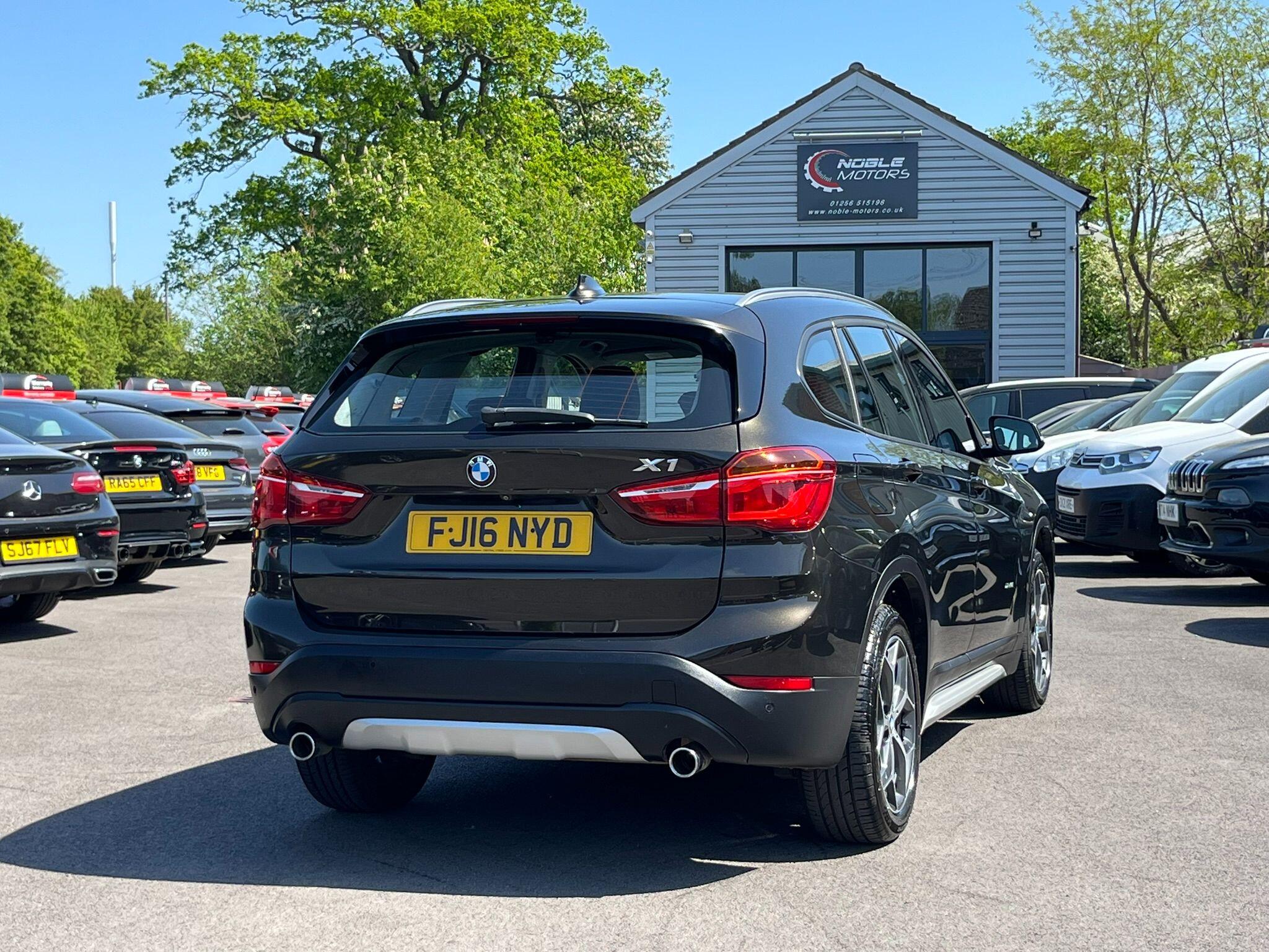 BMW X1 view 7