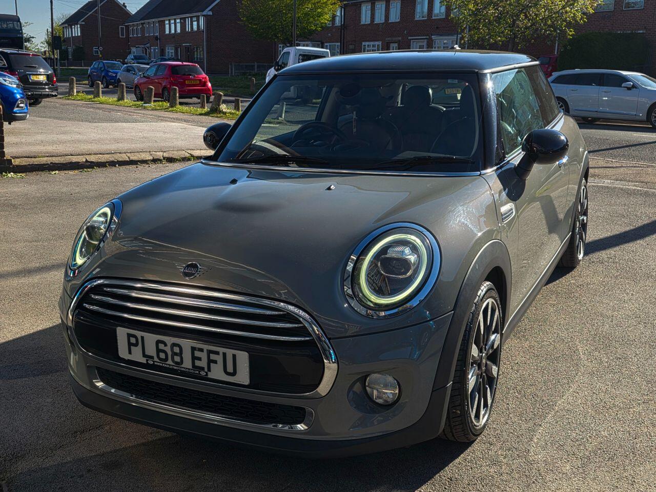 Mini Cooper view 28