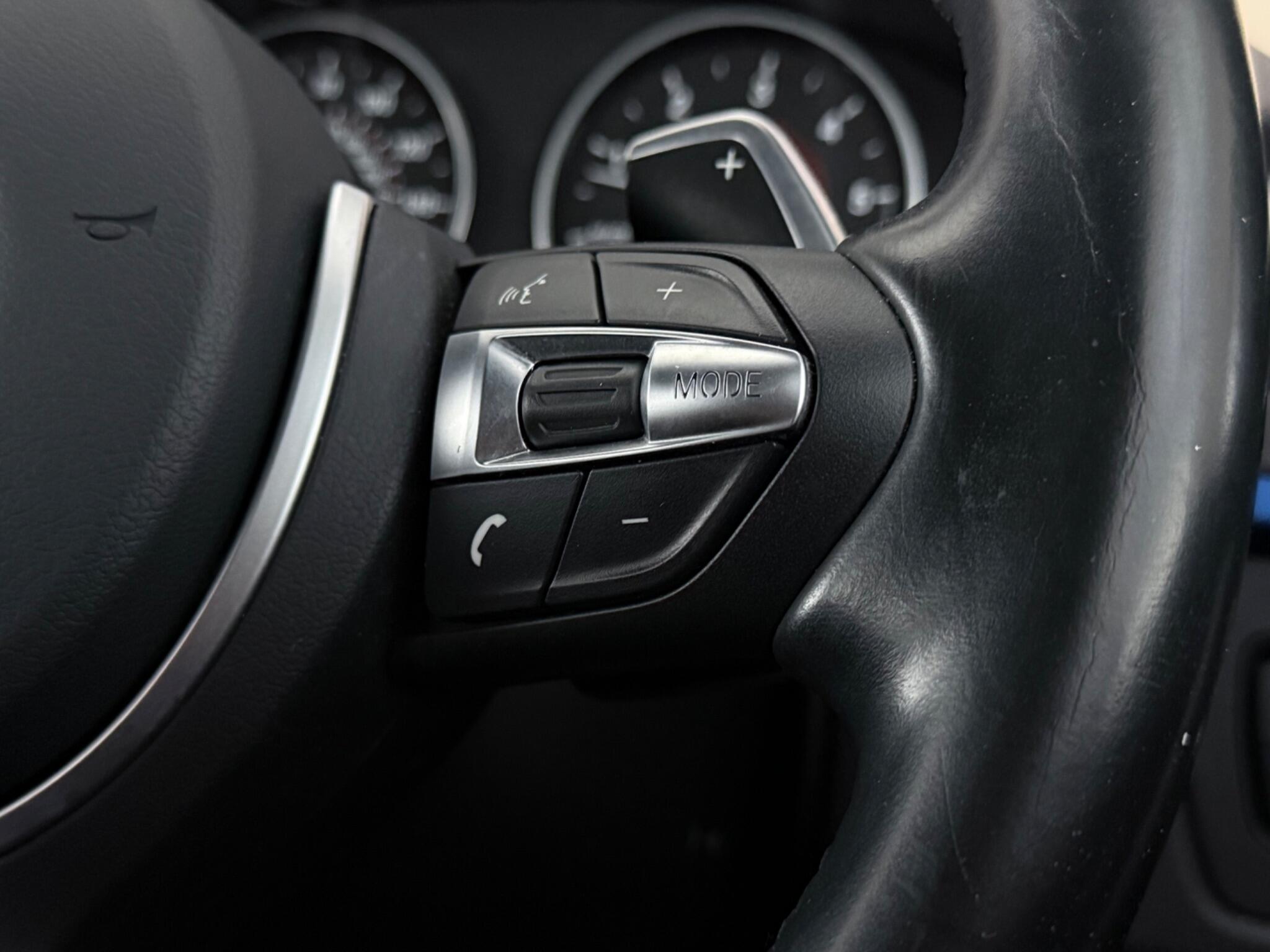 BMW 3 Series view 12