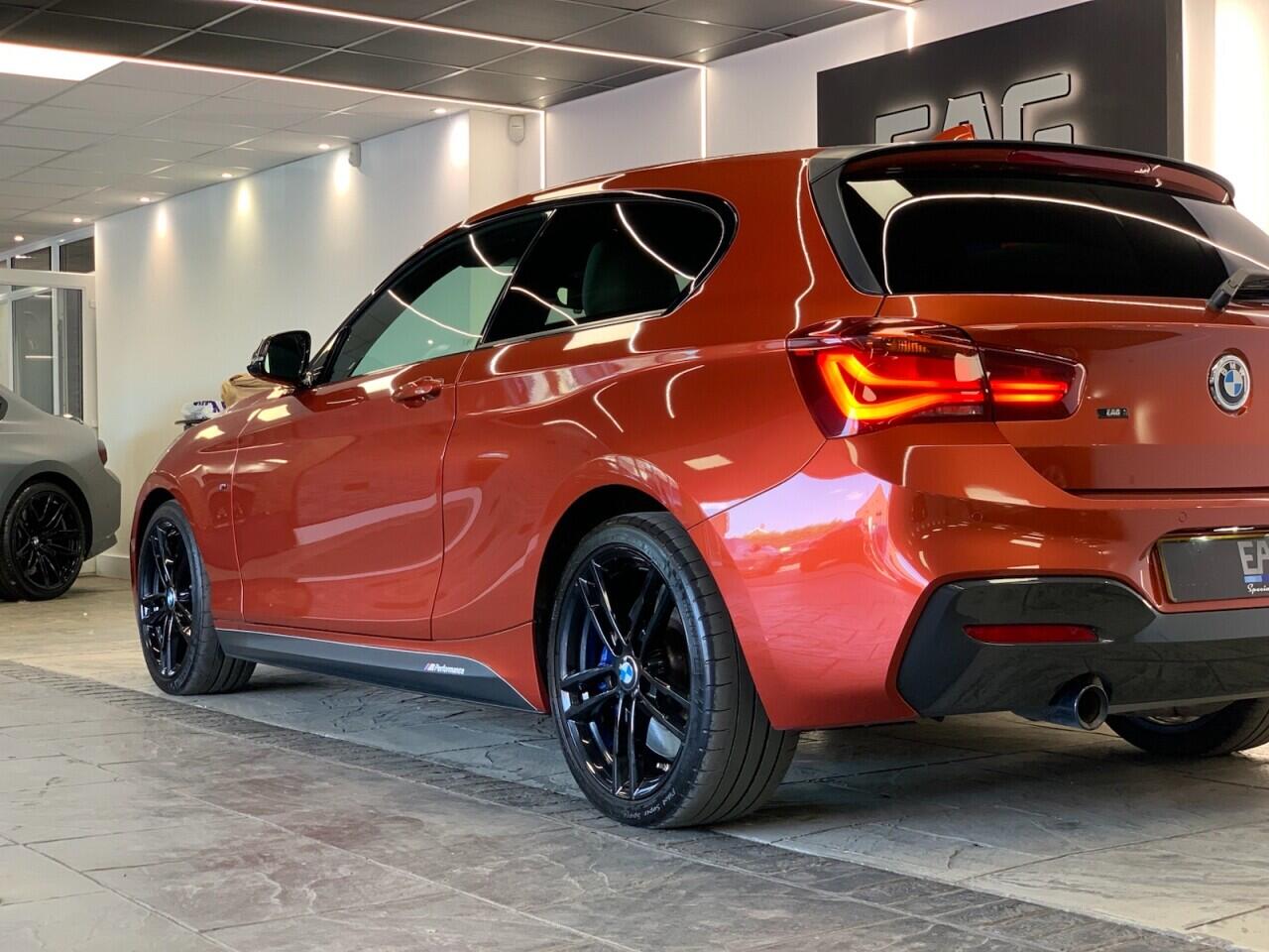 BMW 1 Series view 7