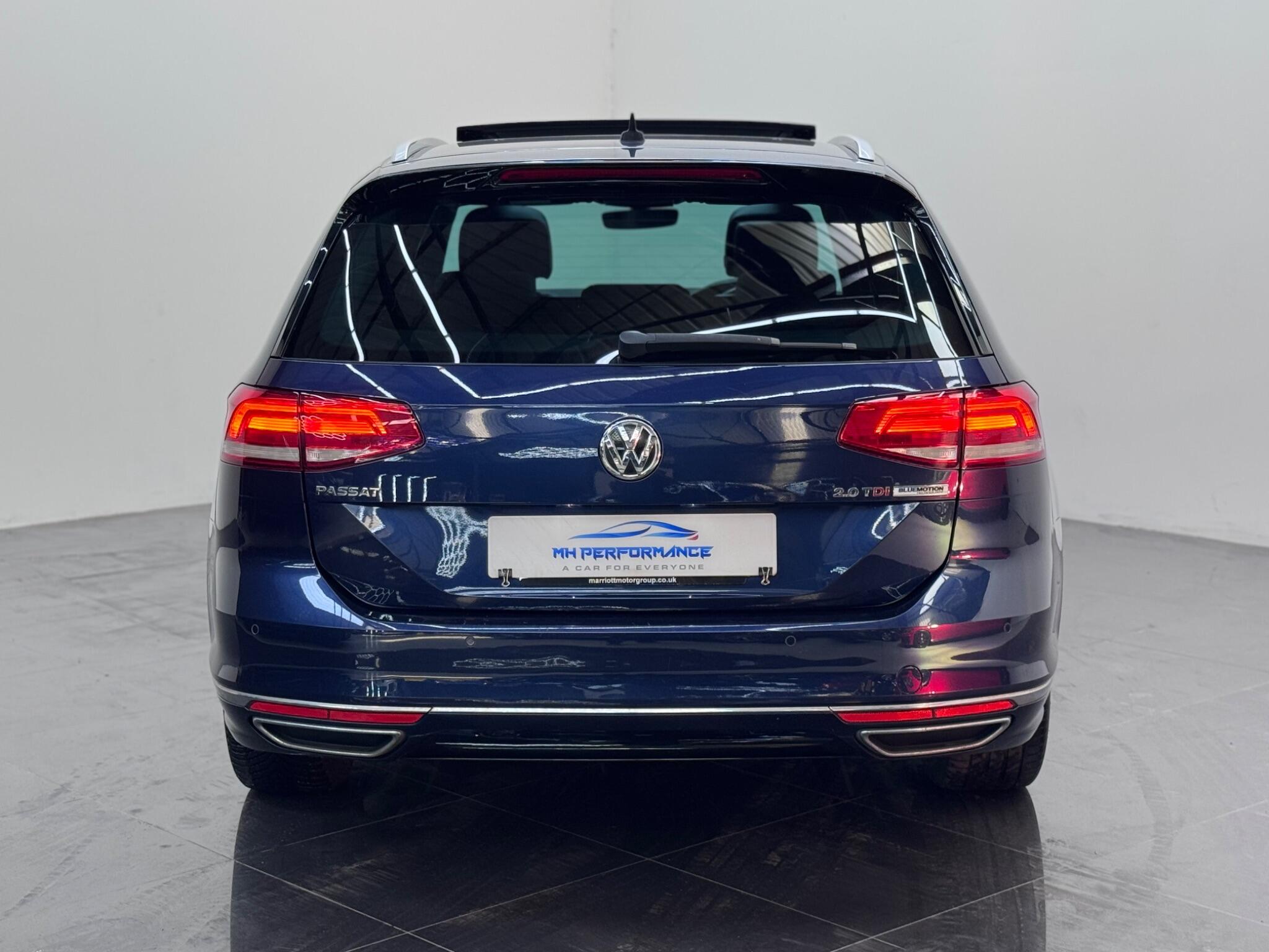 Volkswagen Passat view 74