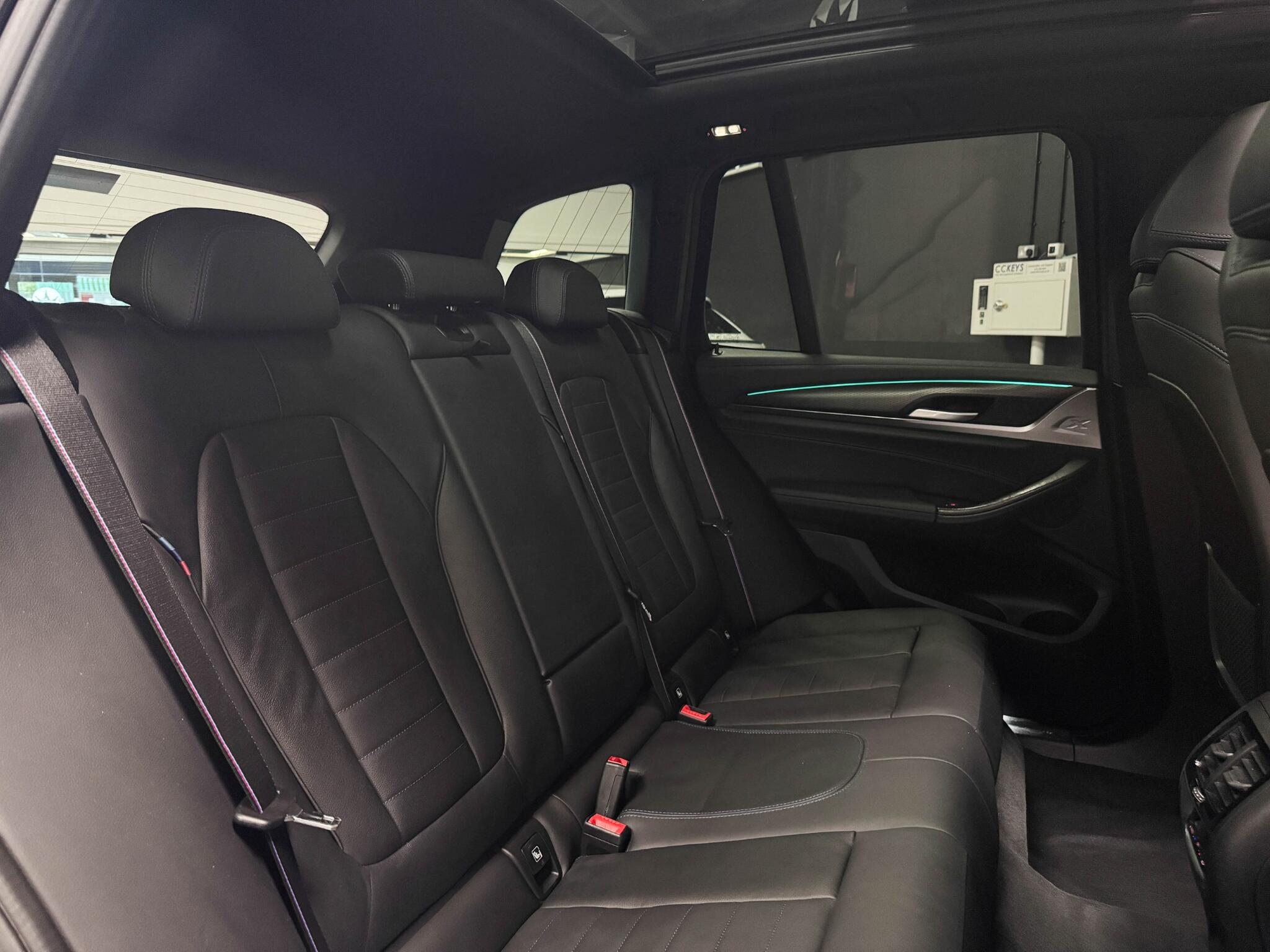 BMW X3 view 23