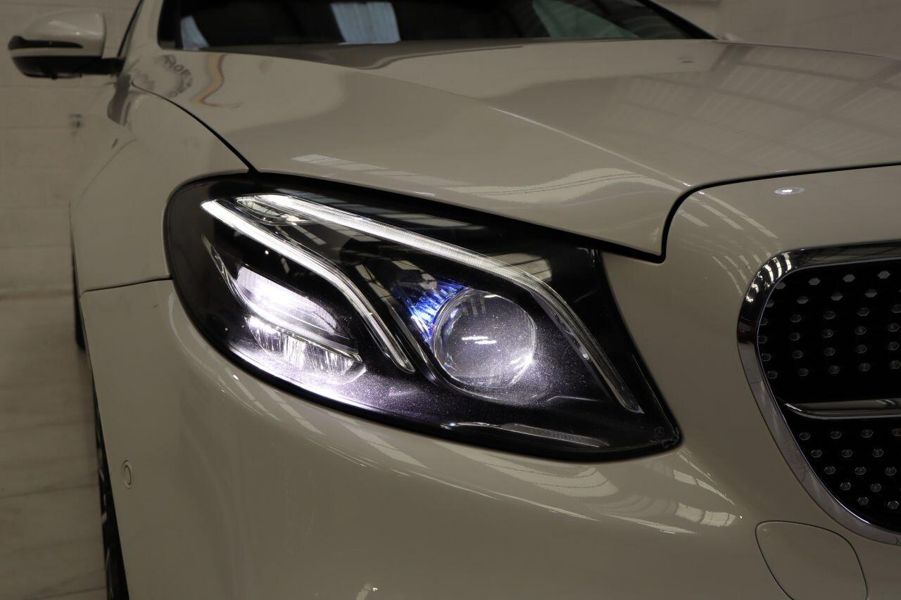 Mercedes-Benz E-Class view 5