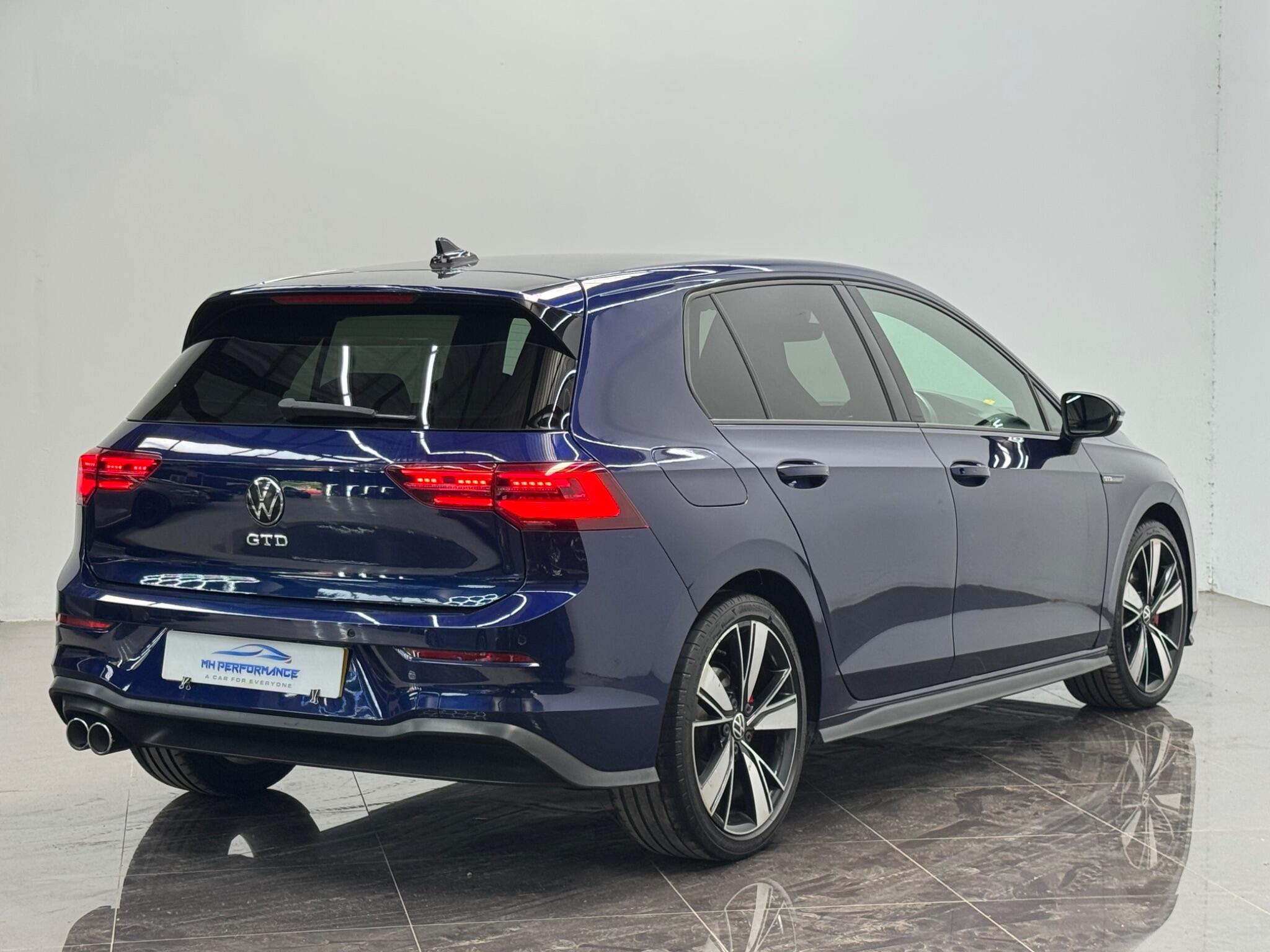 Volkswagen Golf view 9