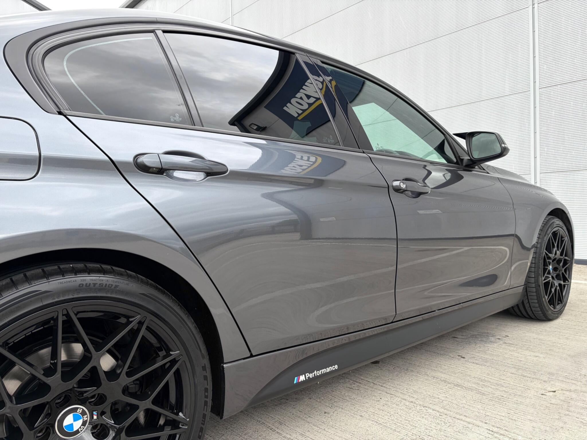 BMW 3 Series view 12