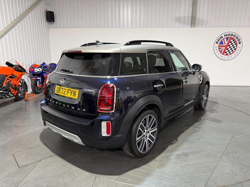 Mini Countryman view 3