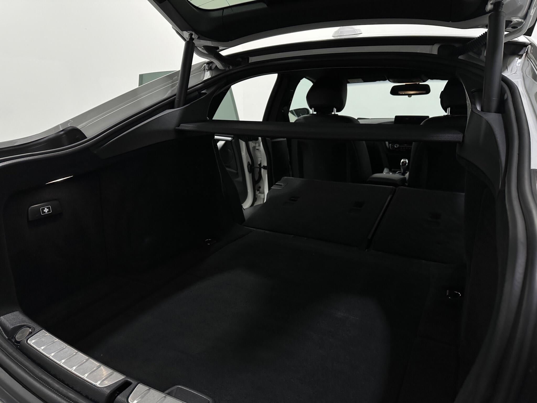 BMW 4 Series view 44
