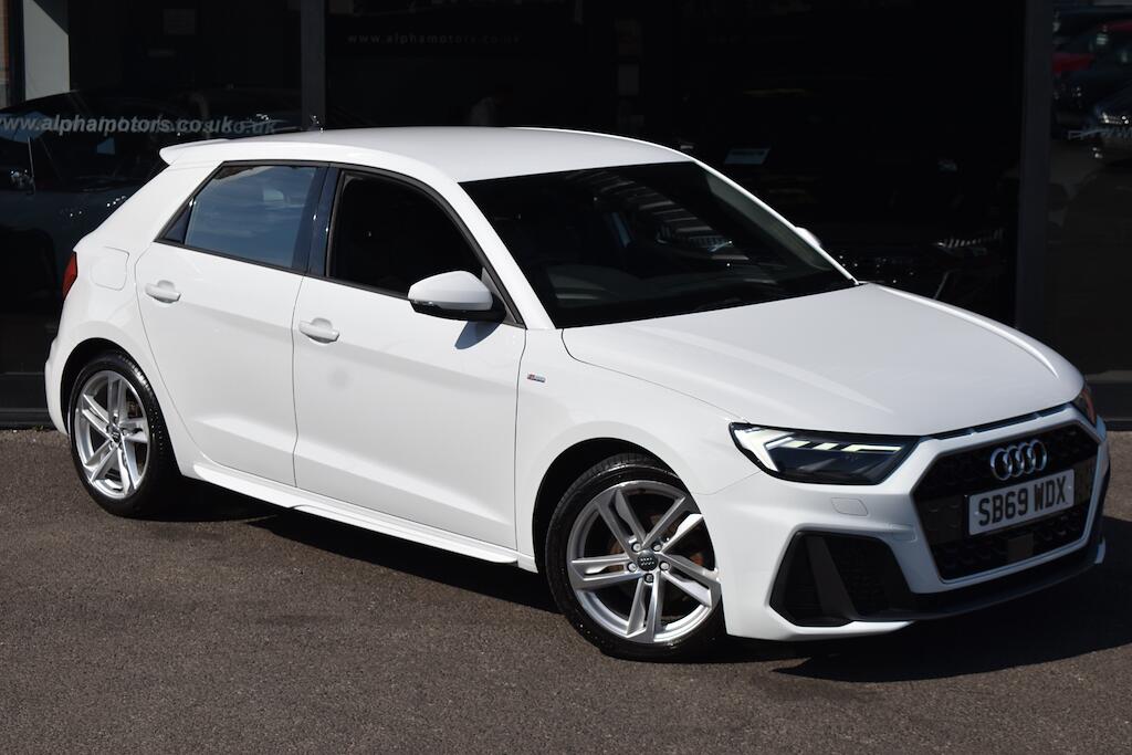 Audi A1 main image
