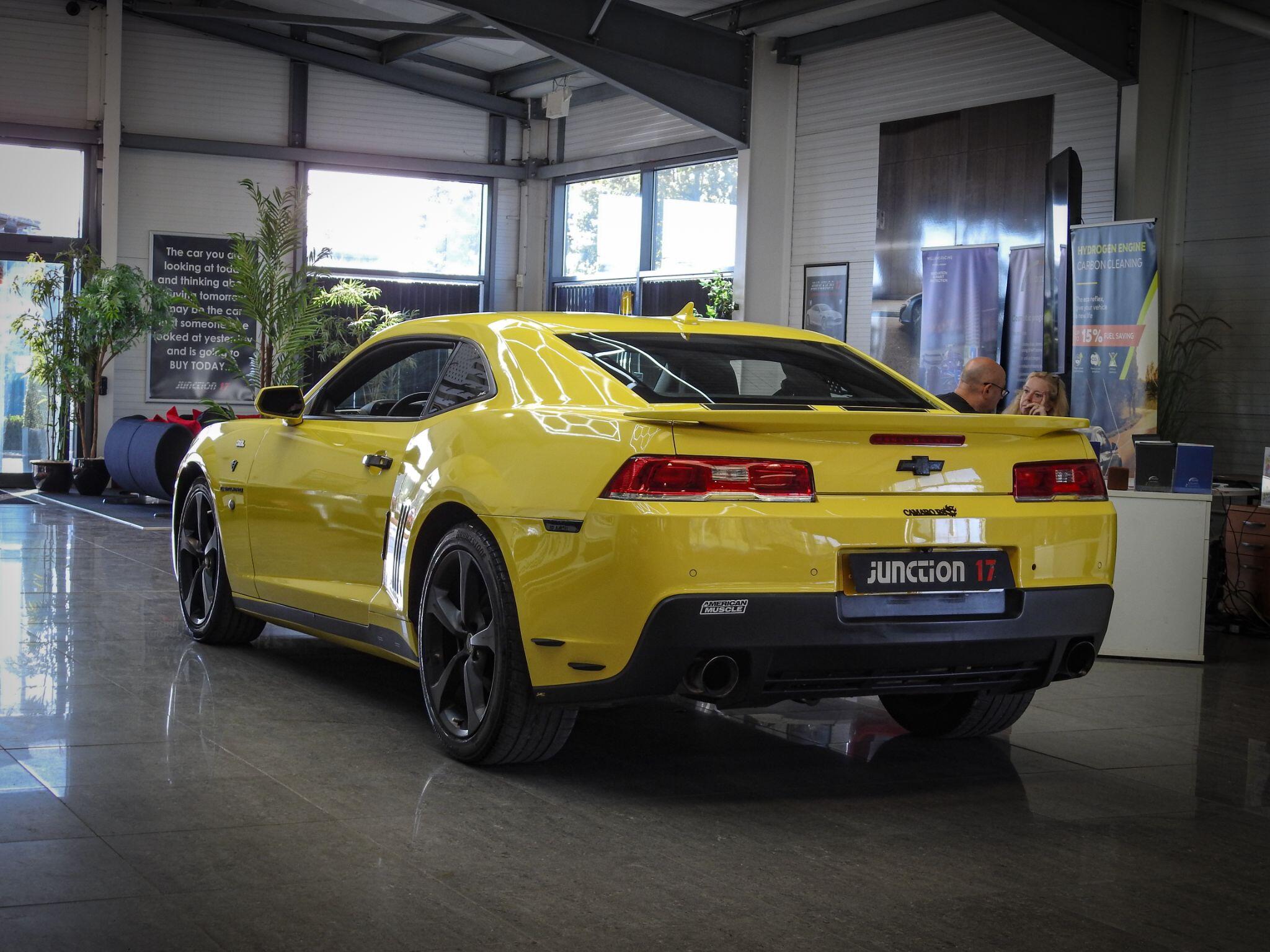 Chevrolet Camaro view 12