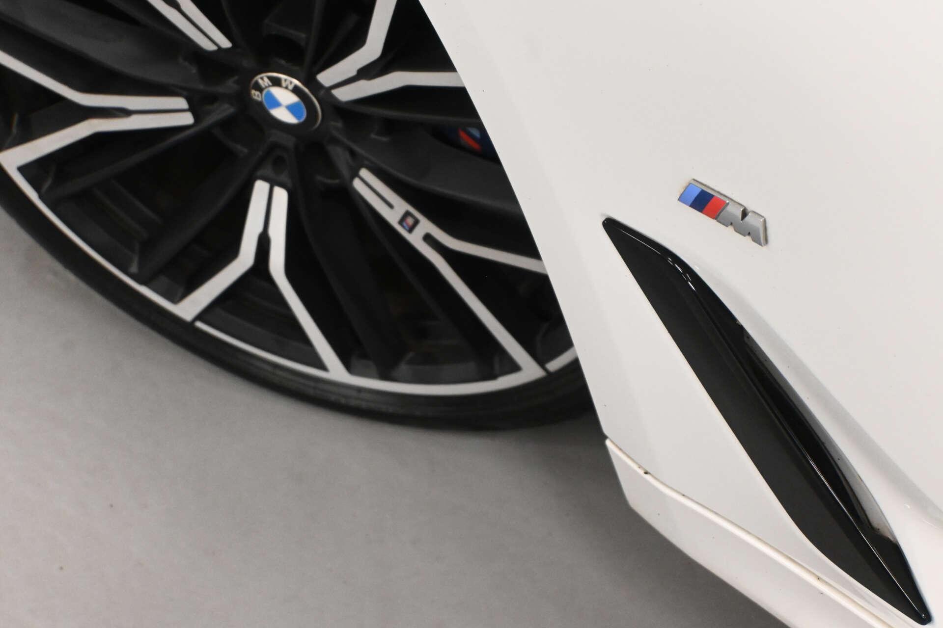 BMW 5 Series view 45