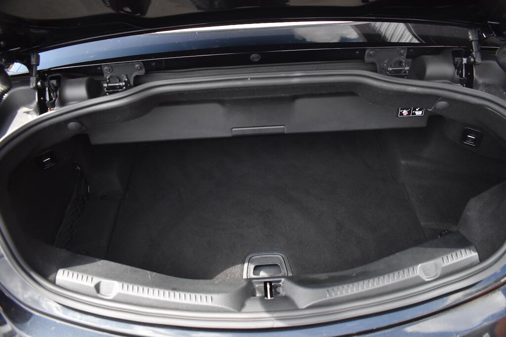 Mercedes-Benz E Class view 44