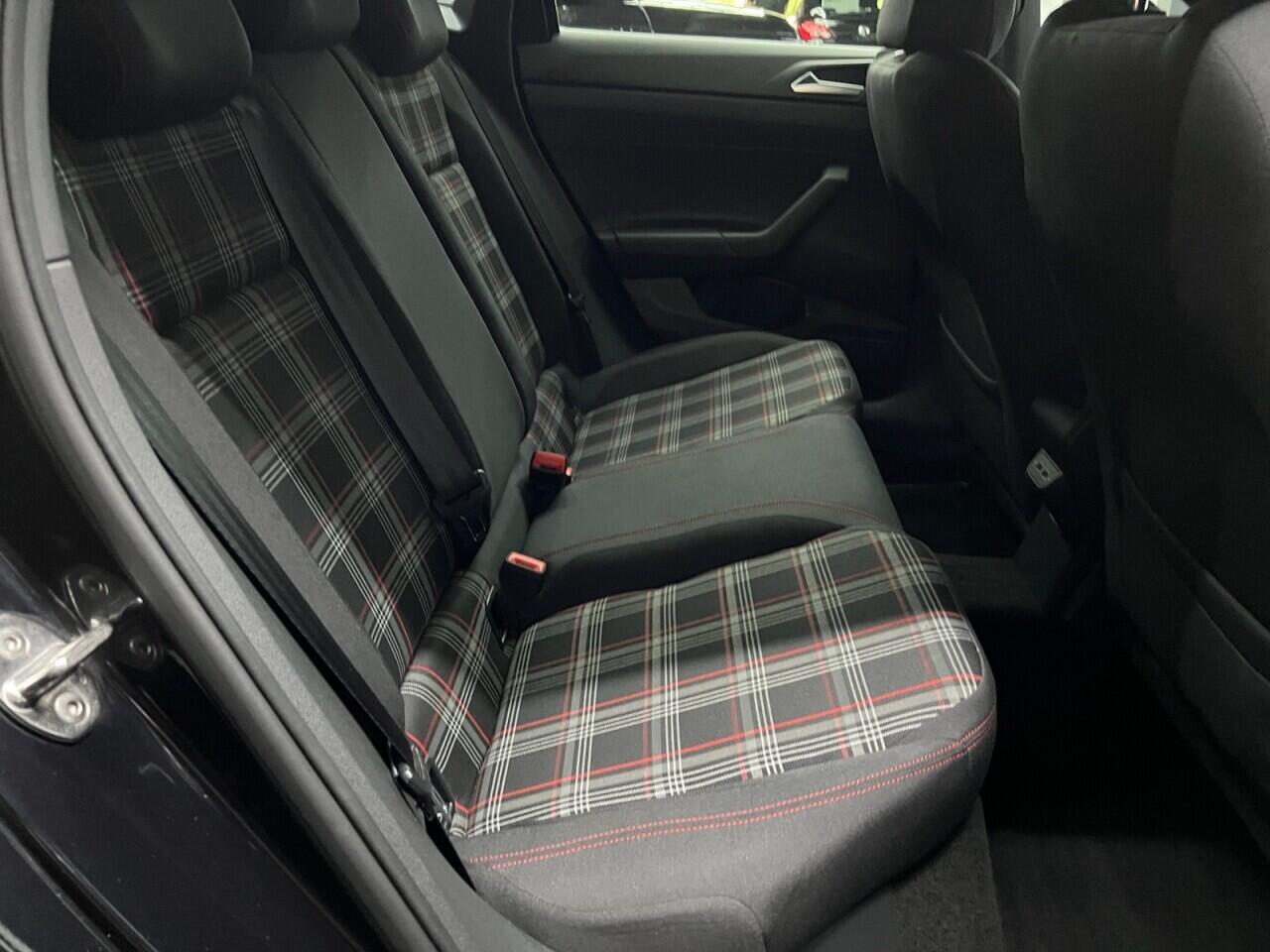 Volkswagen Polo view 42