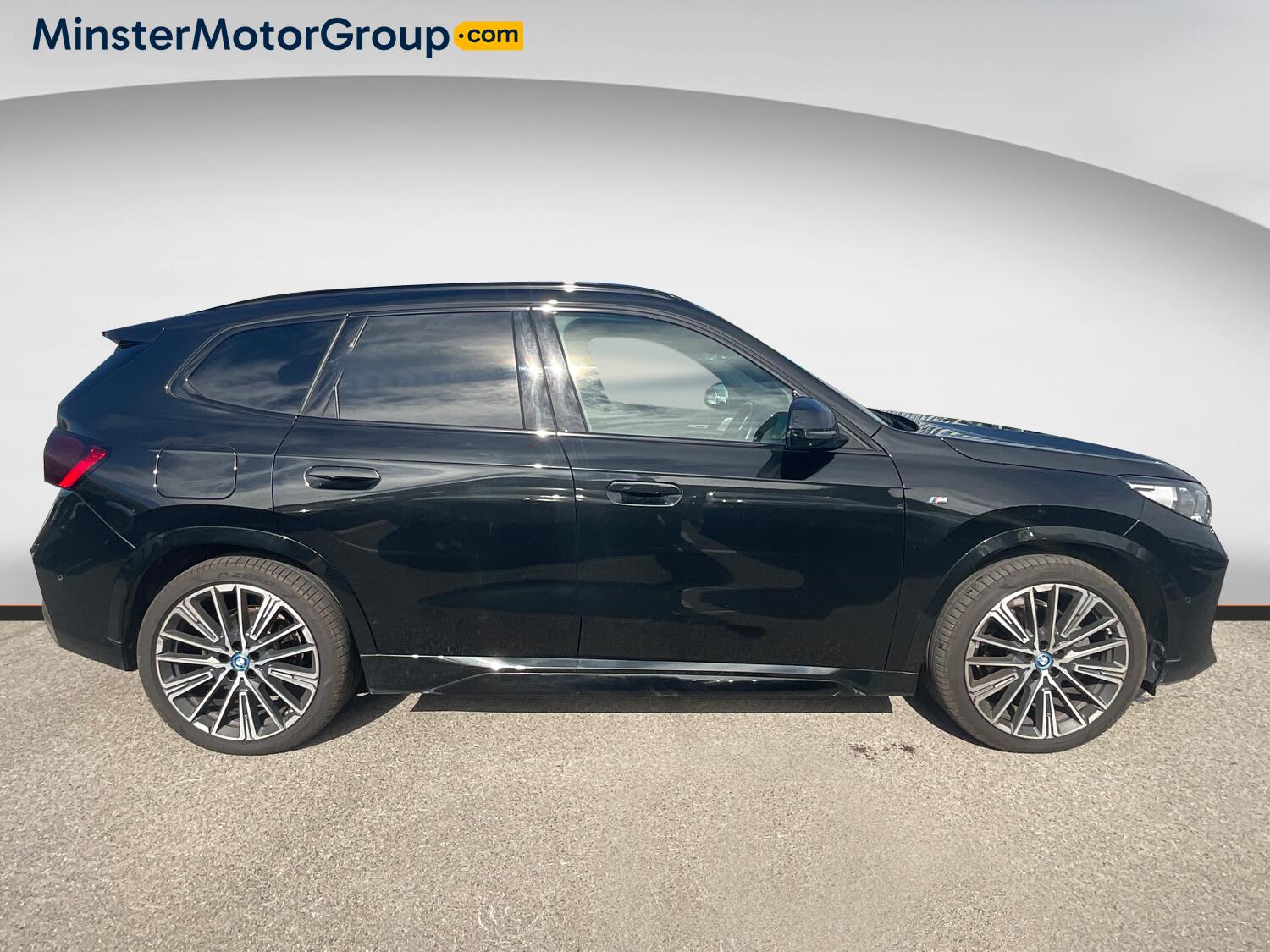 BMW Ix1 view 2