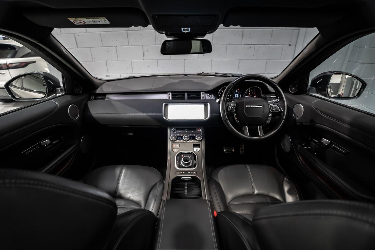 Land Rover Range Rover Evoque view 2