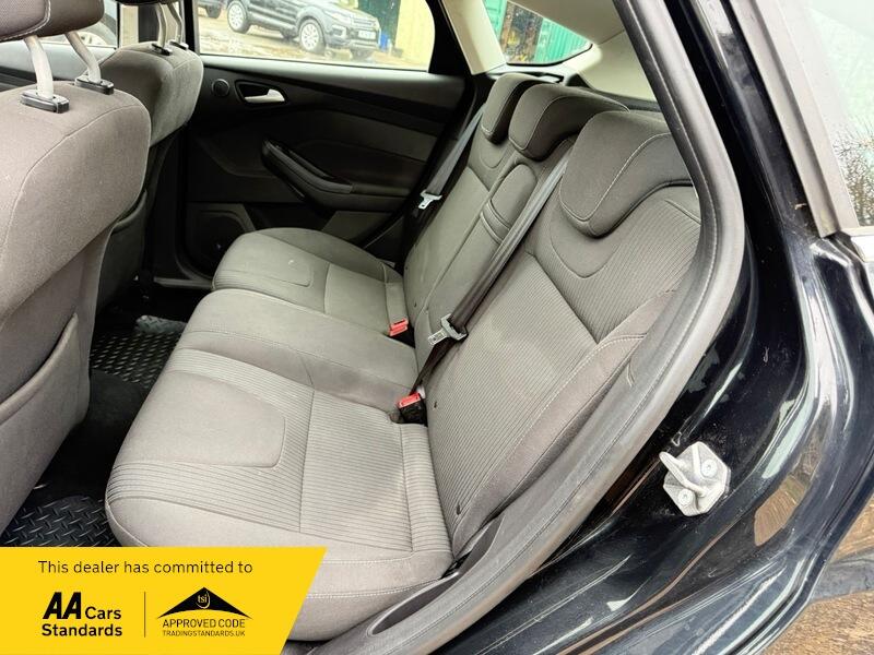 2013 Ford Focus image 23