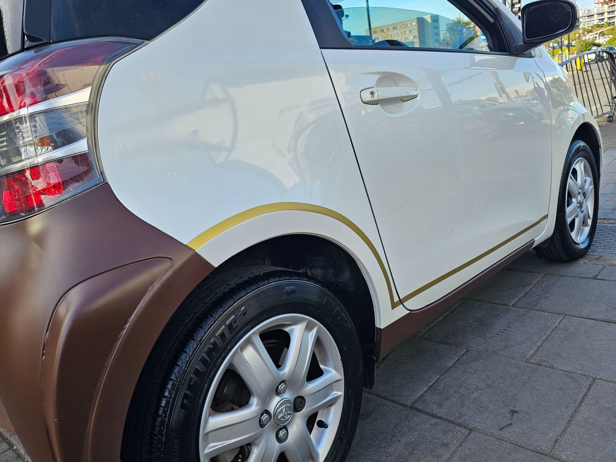 Toyota Iq view 14