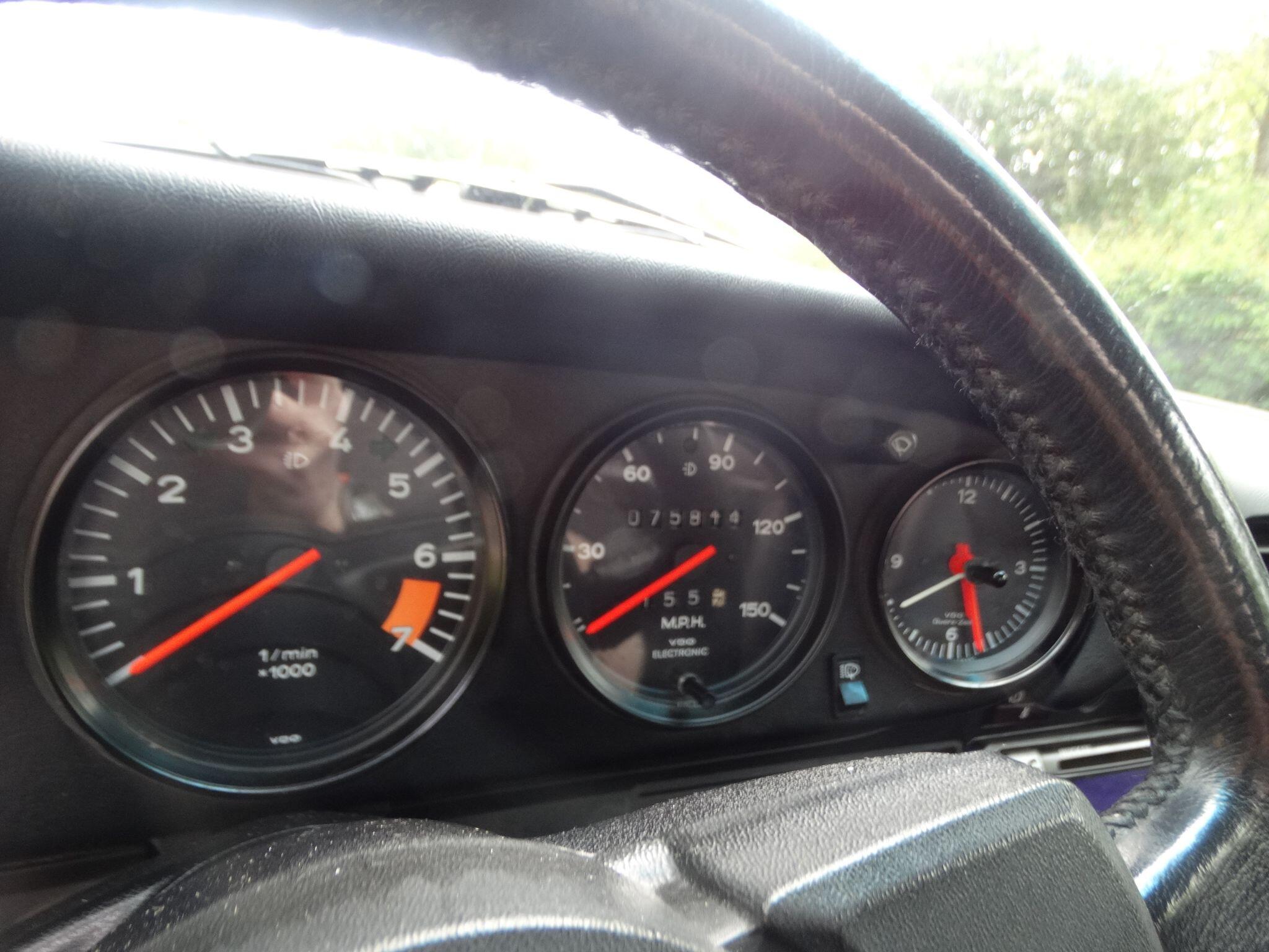 Porsche 911 view 11