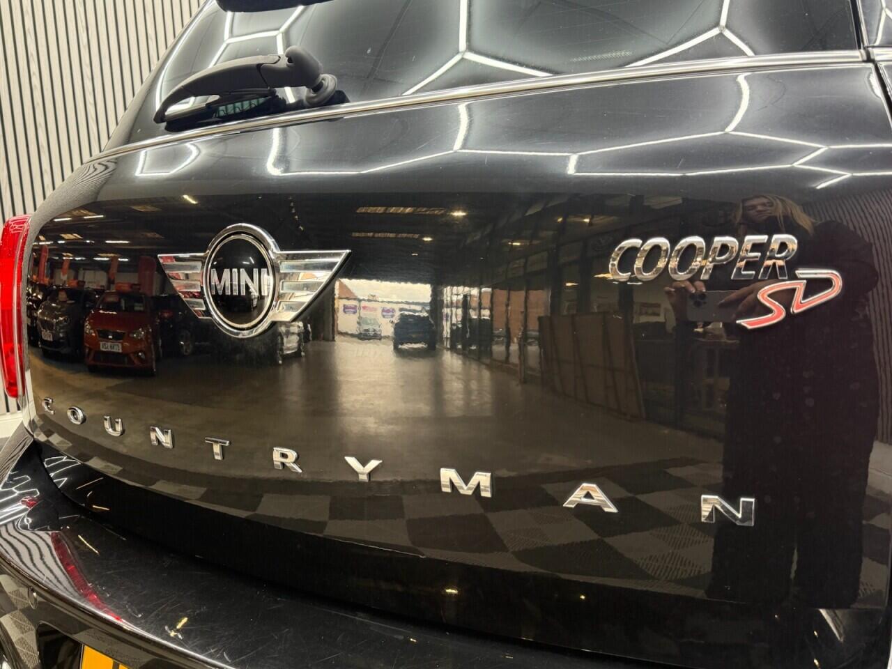 Mini Countryman view 33