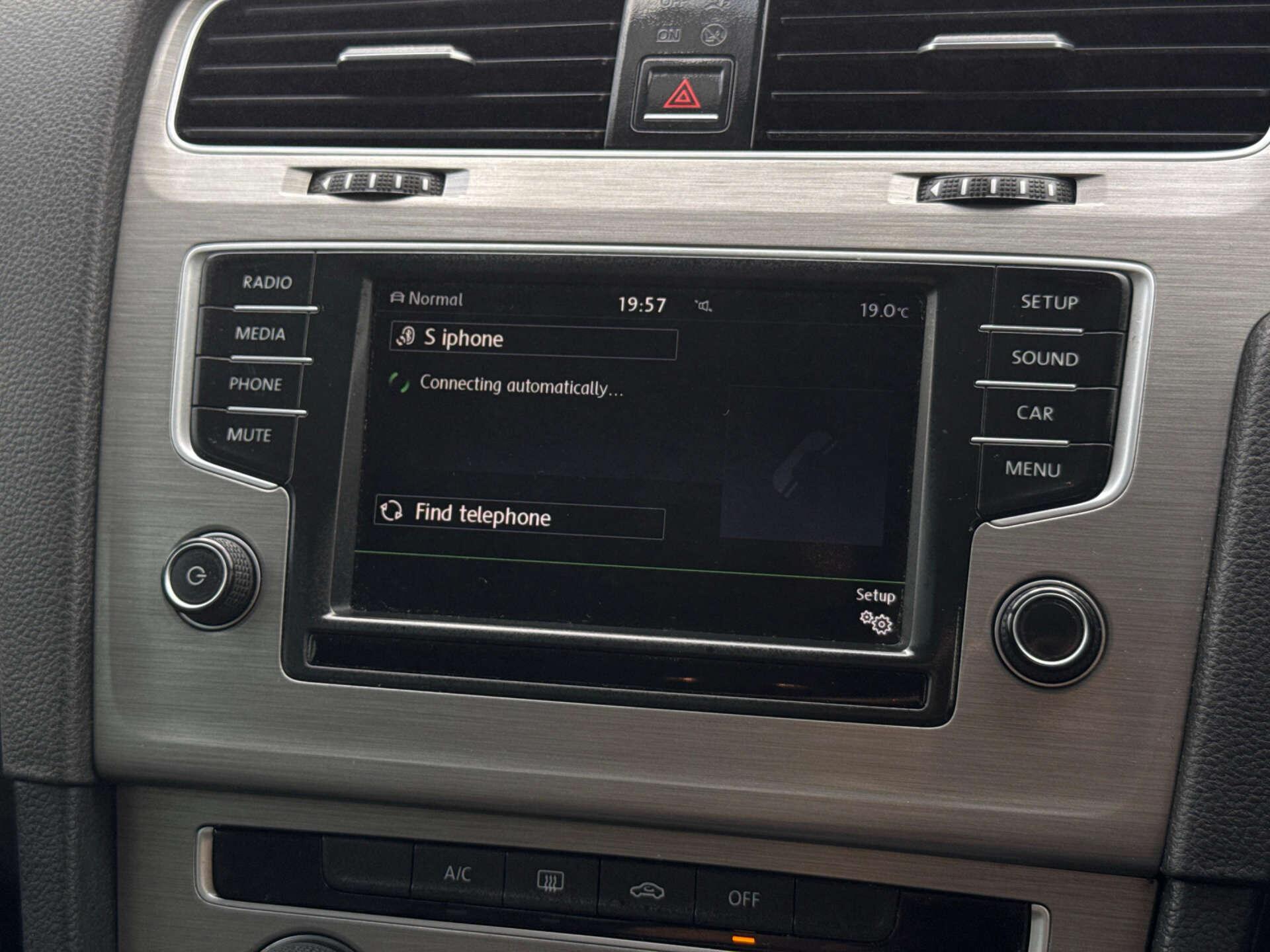 Volkswagen Golf view 44
