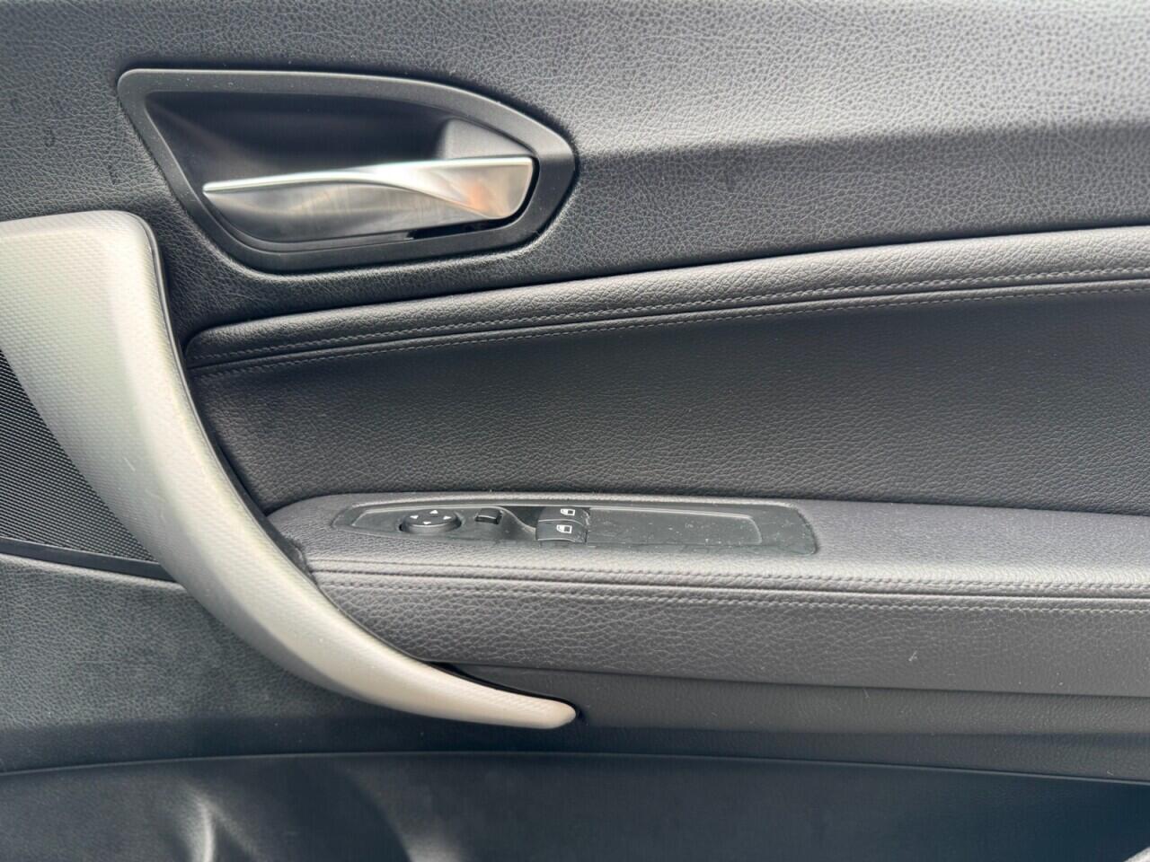 BMW 2 Series view 22