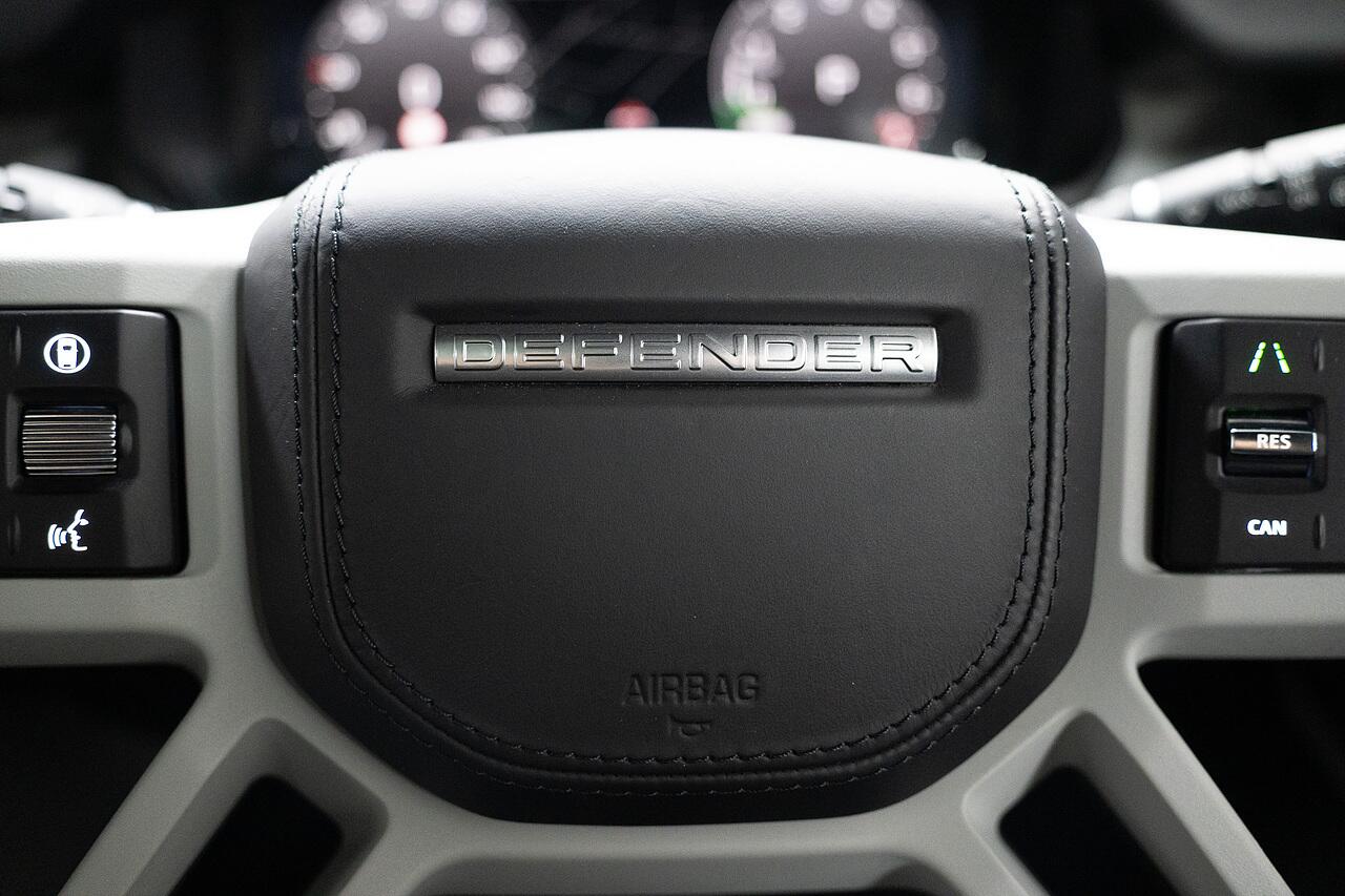 Land Rover Defender view 10