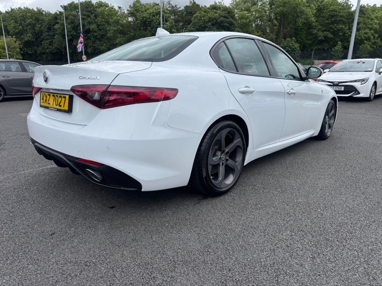 Alfa Romeo Giulia view 5