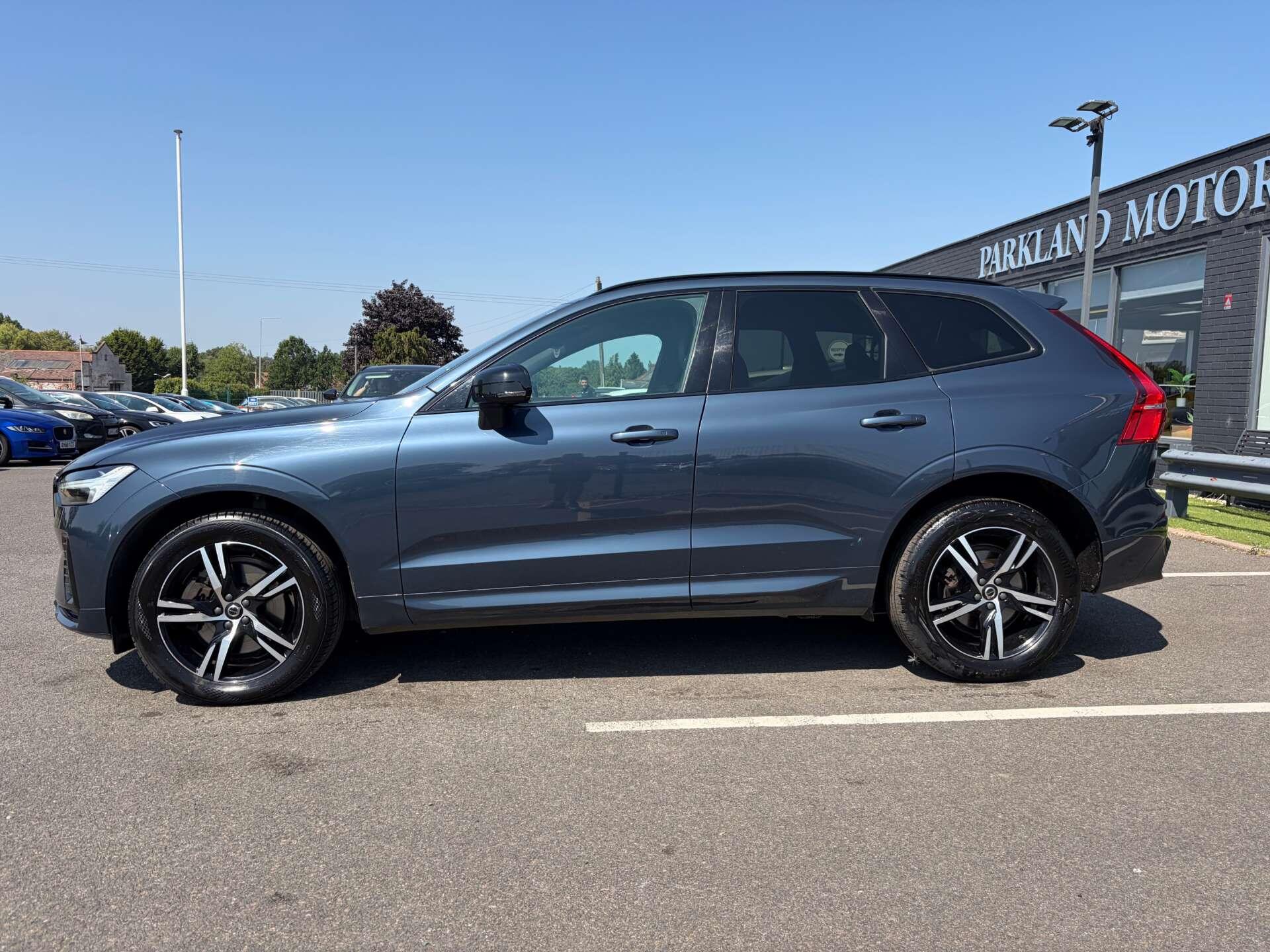 Volvo XC60 view 5