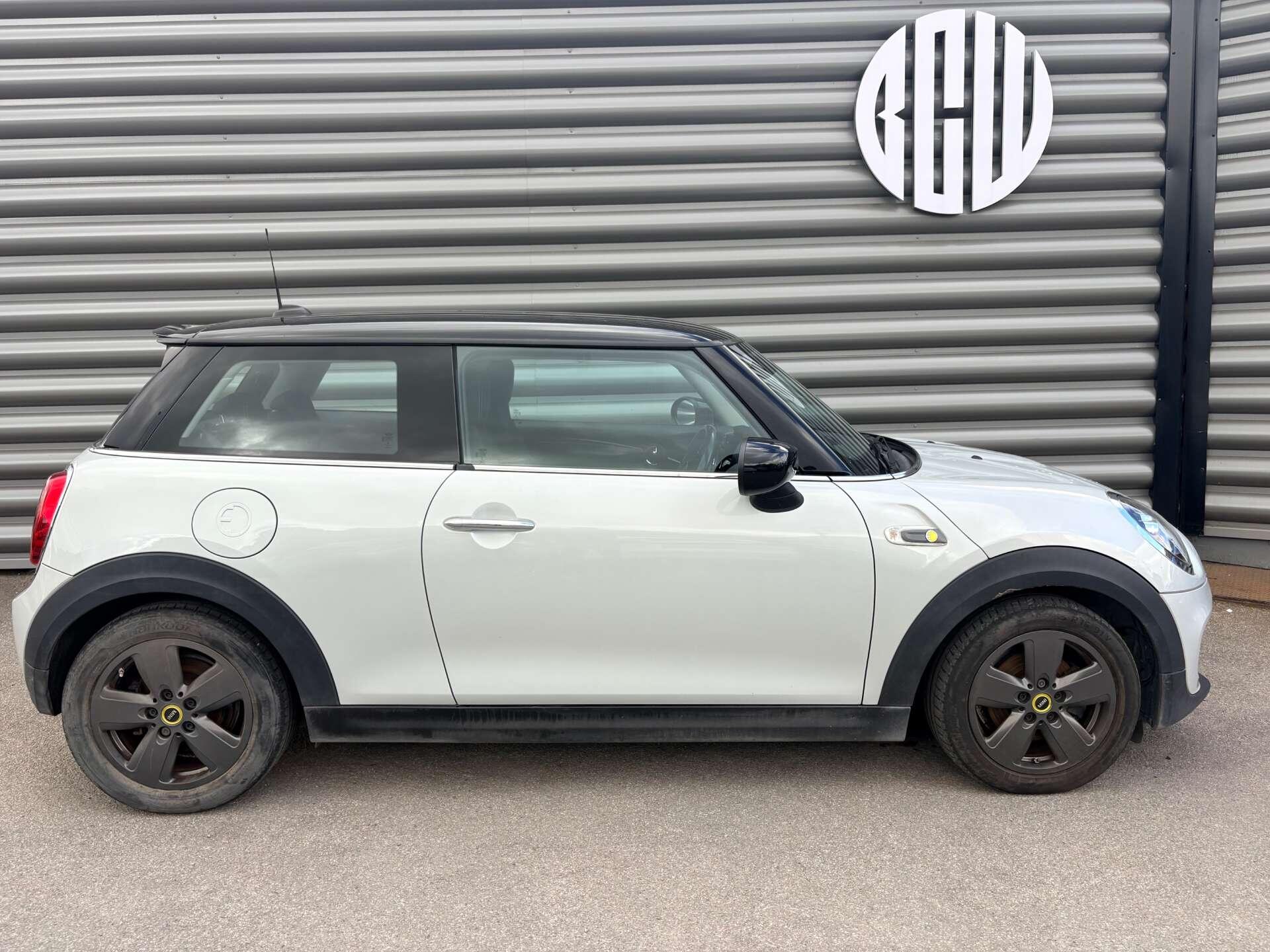 Mini Electric Hatch view 6