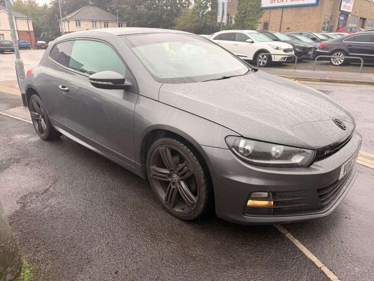 Volkswagen Scirocco view 3