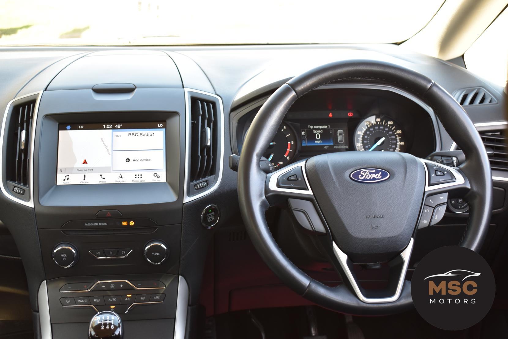 Ford Galaxy view 42