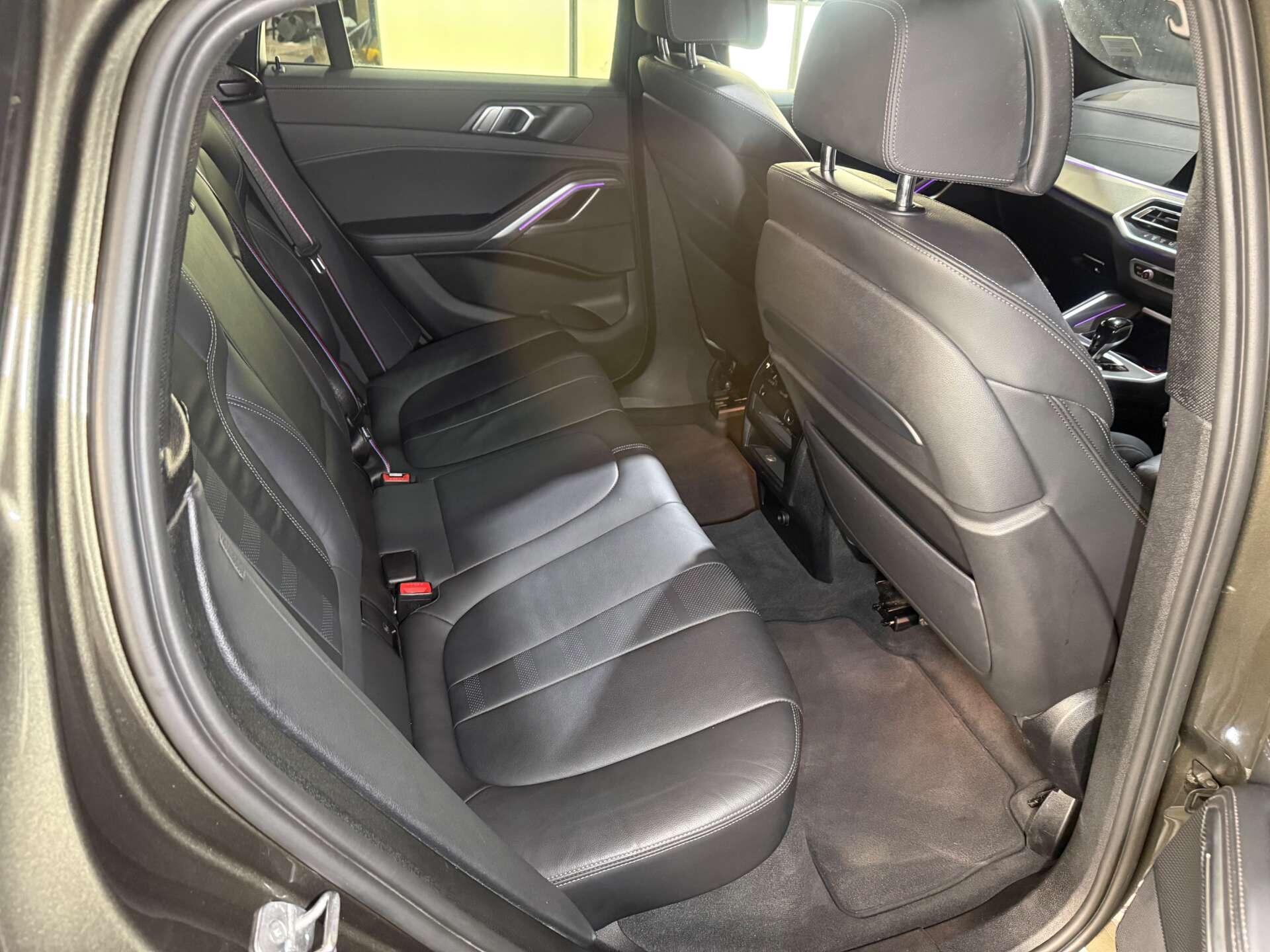 BMW X6 view 18