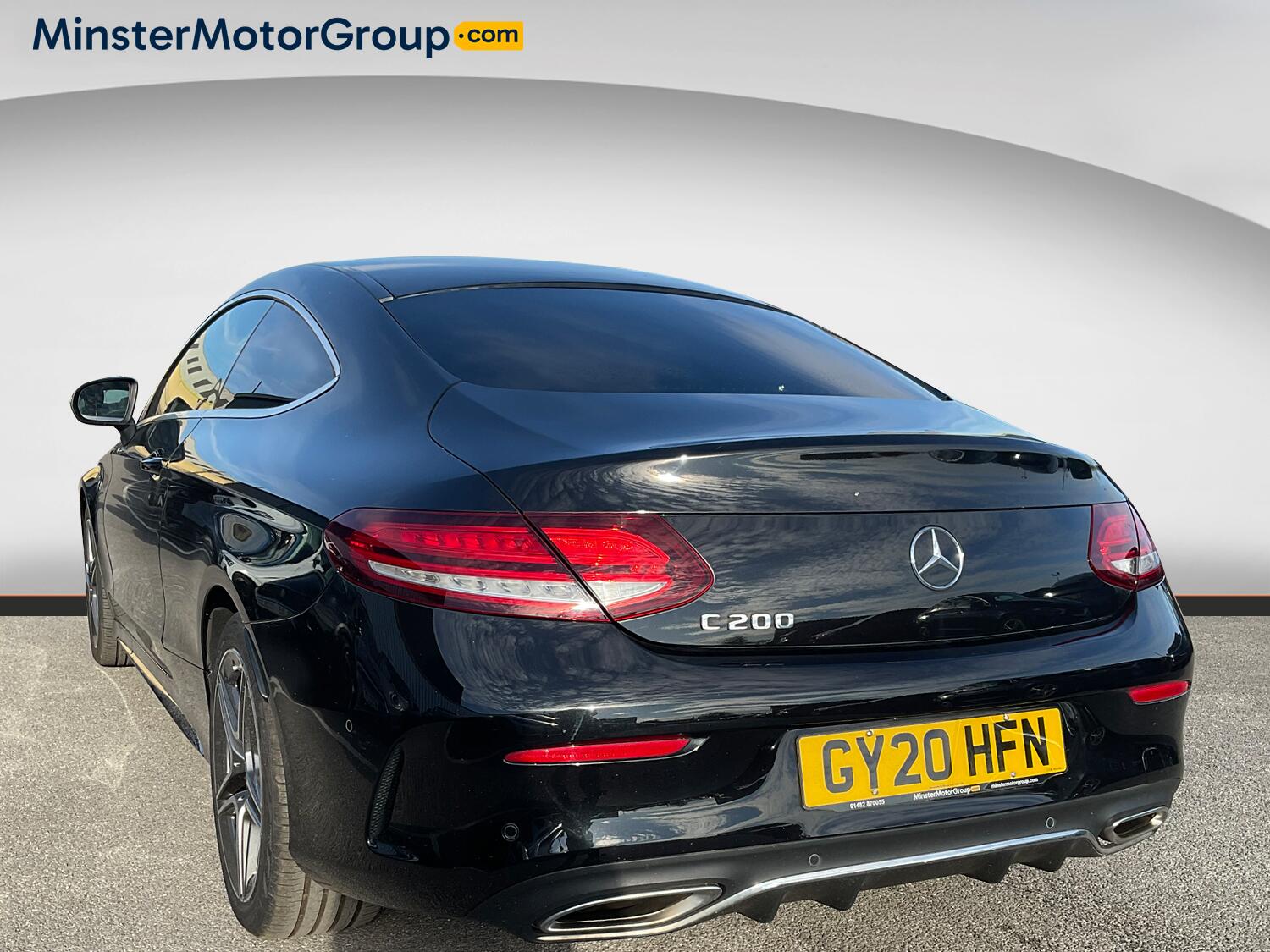 Mercedes-Benz C-Class view 4