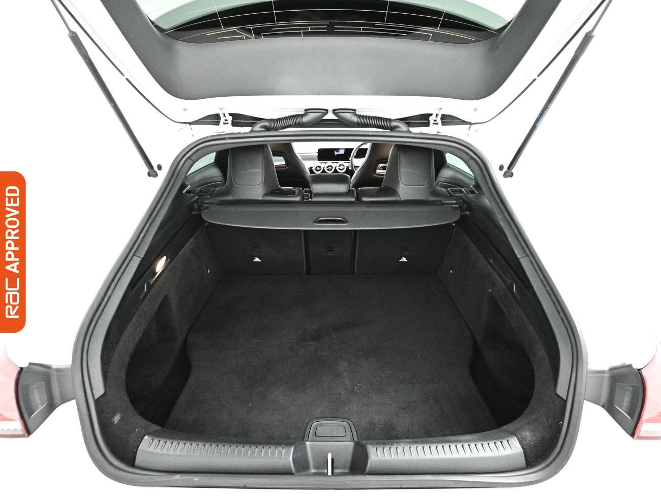 Mercedes-Benz Cla view 26