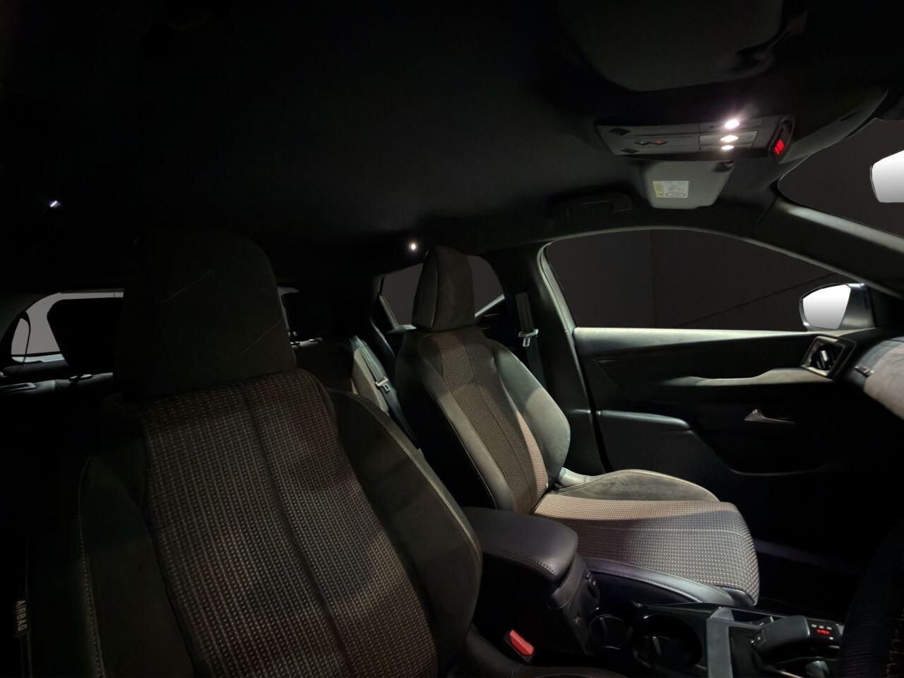 DS Automobiles DS 3 Crossback view 17