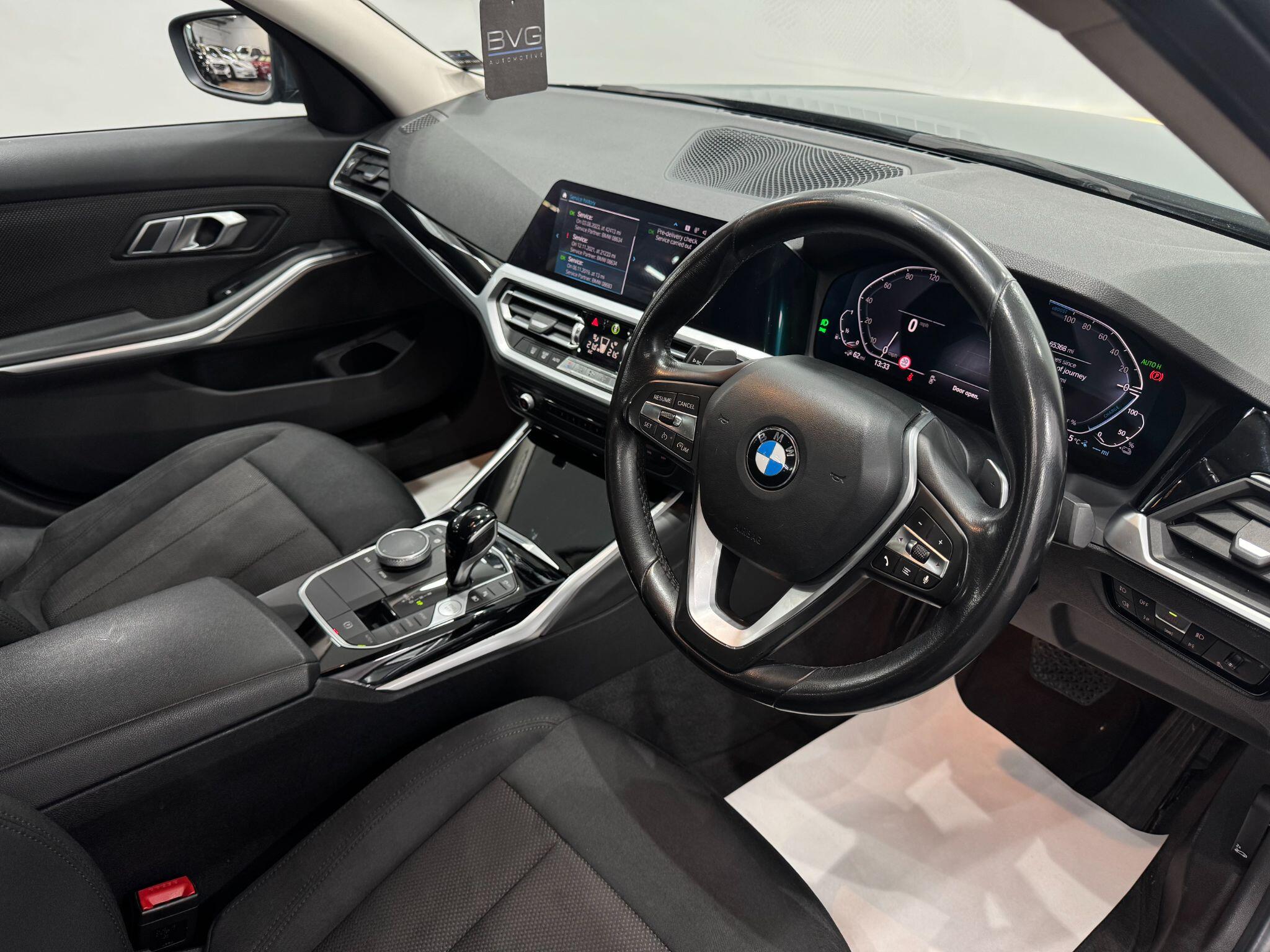 BMW 3 Series view 30