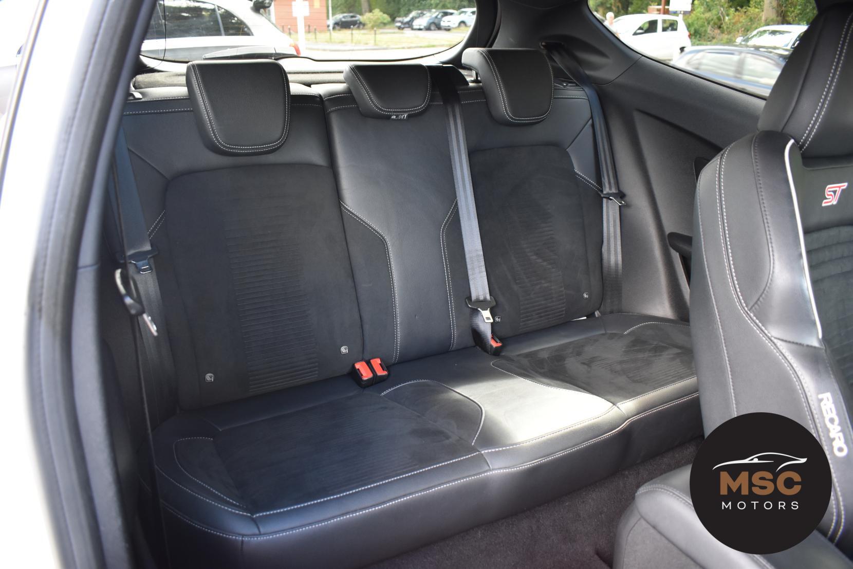 Ford Fiesta view 39