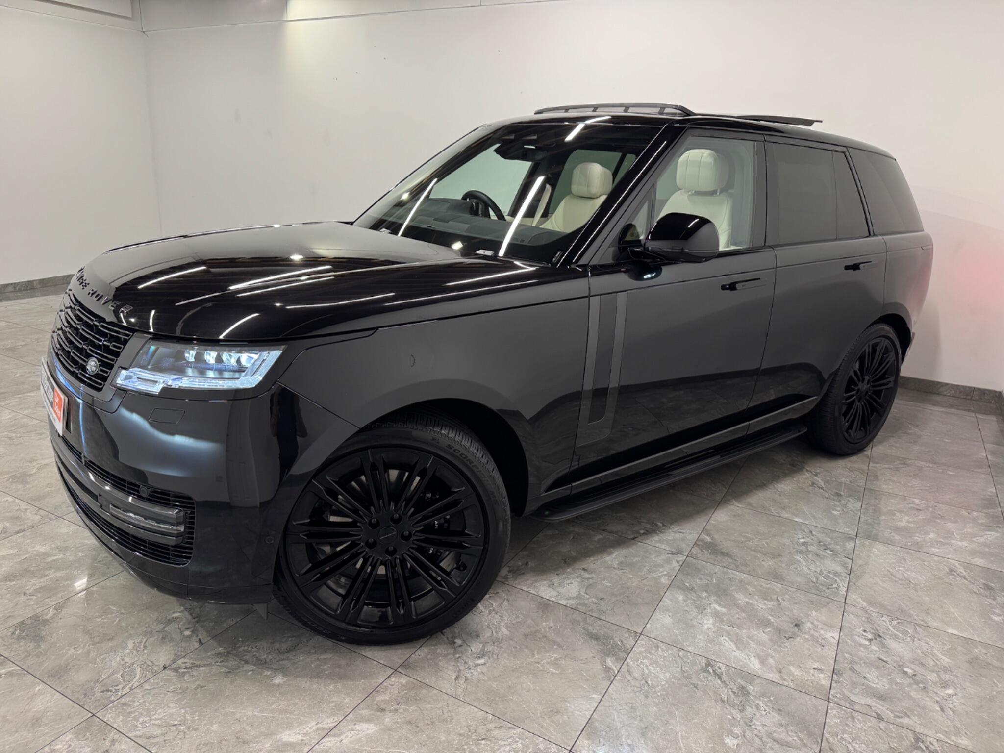 Land Rover Range Rover view 4
