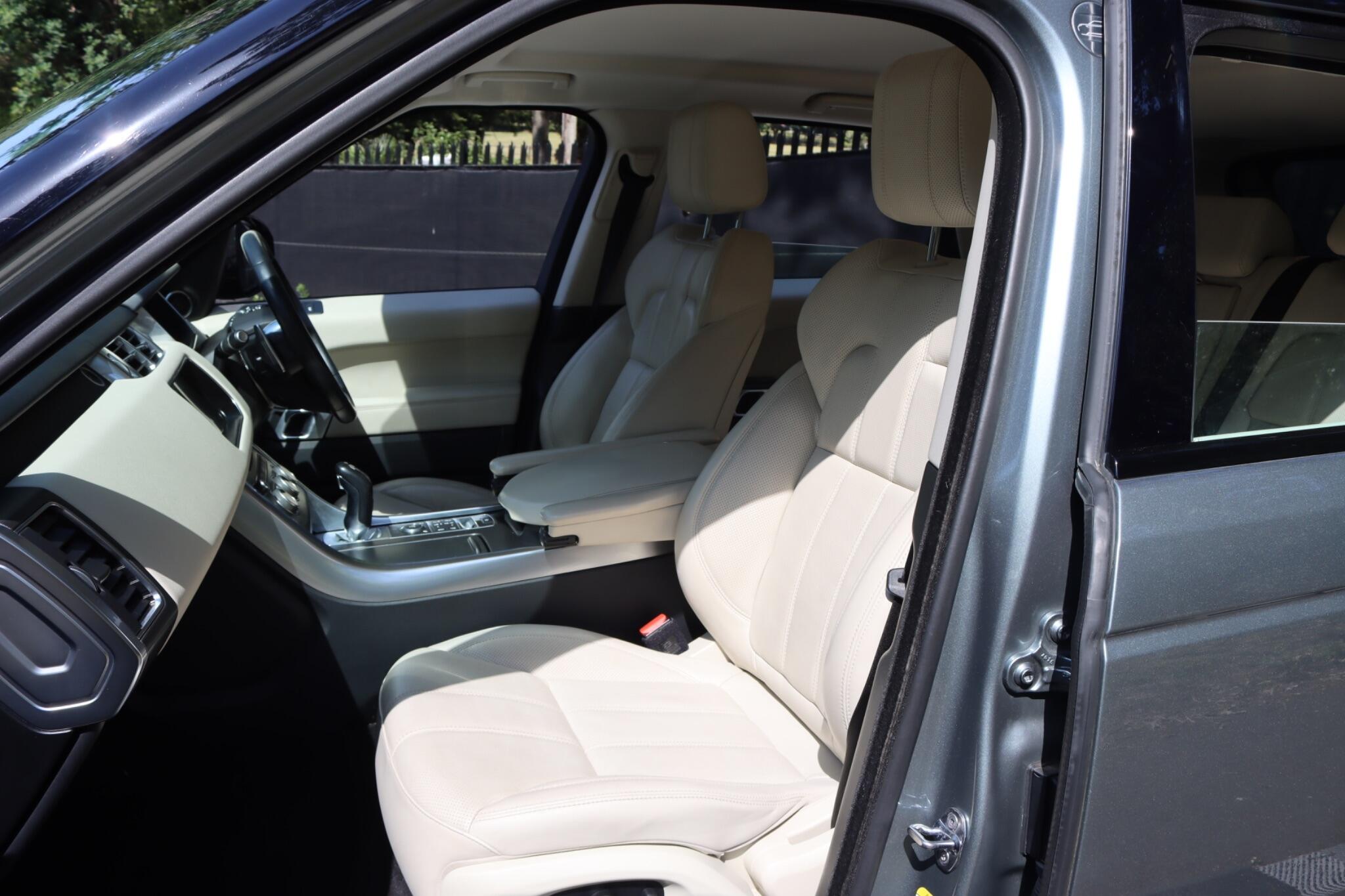 Land Rover Range Rover Sport view 5