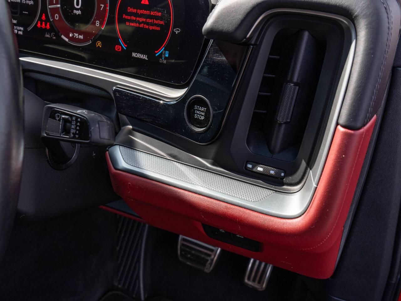 Porsche Cayenne view 35