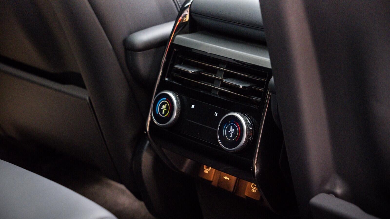 Land Rover Range Rover Sport view 9