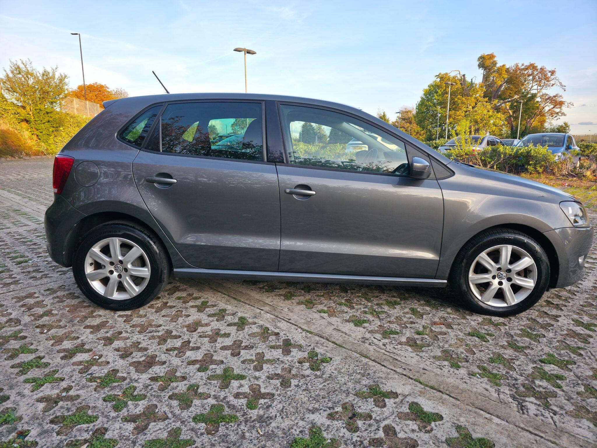 Volkswagen Polo view 6